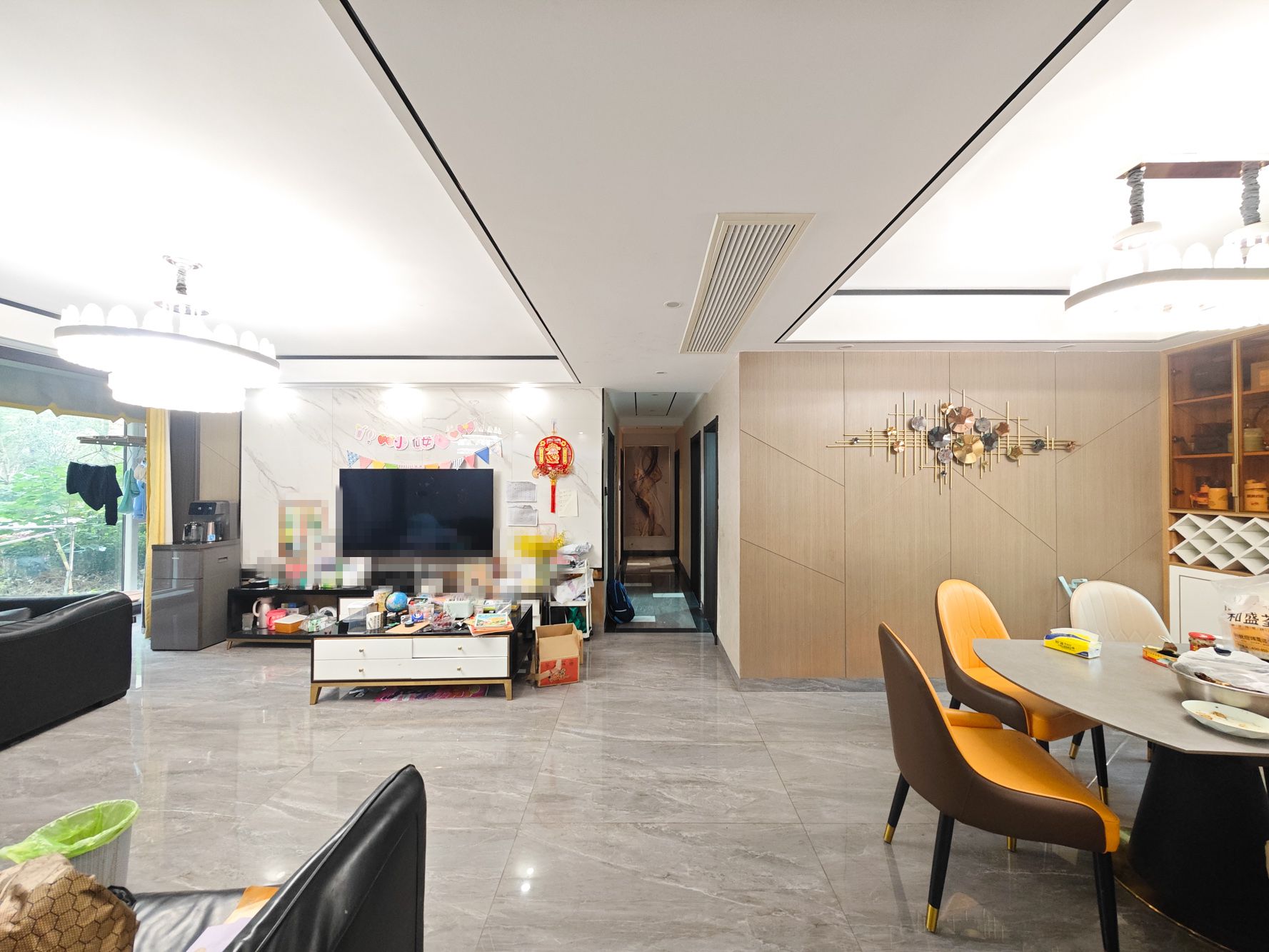 中建嘉和城  4室2厅2卫   115.00万客厅
