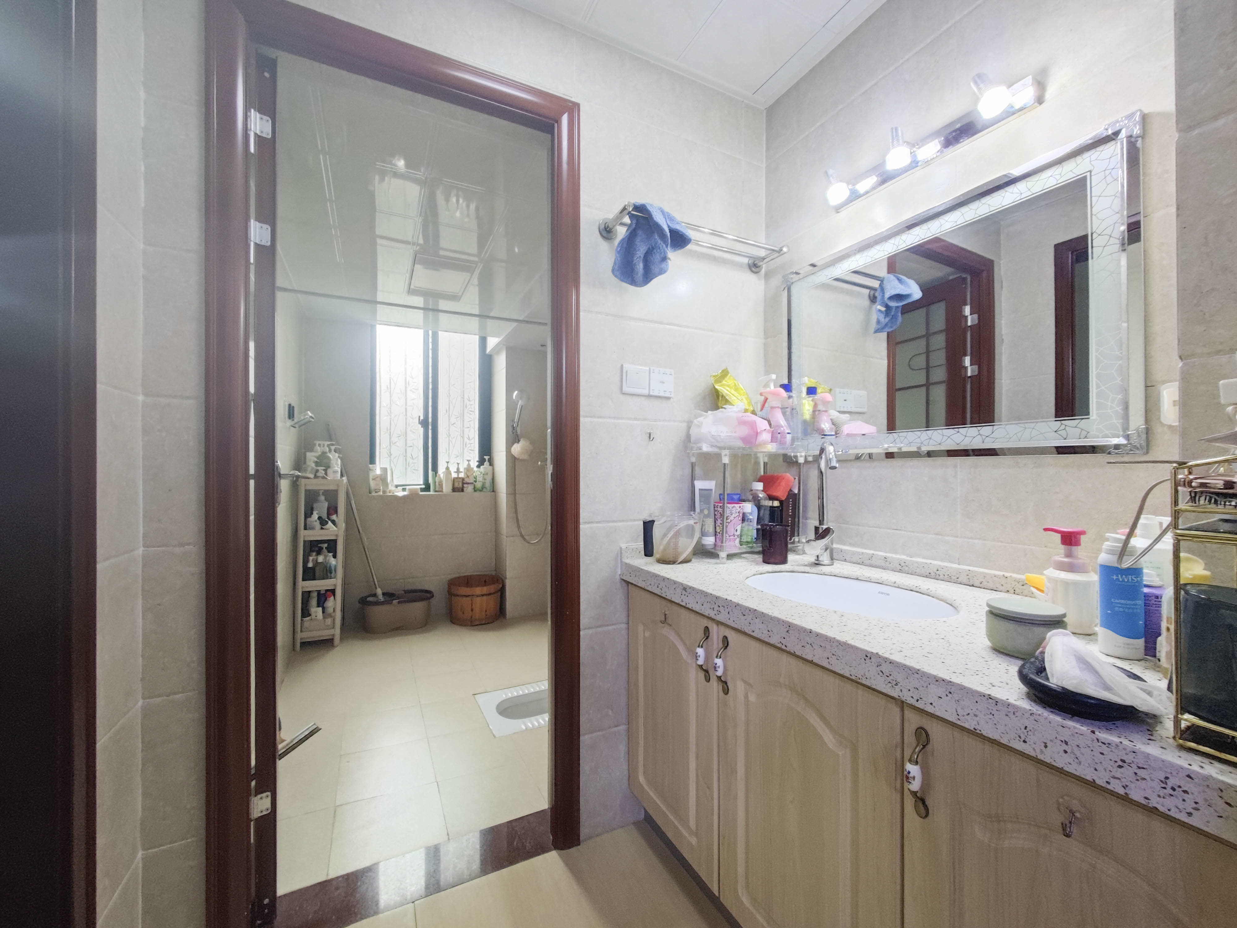 华盛世纪新城  3室2厅1卫    92.0万 华盛世纪新城  3室2厅1卫    92.0万卫生间