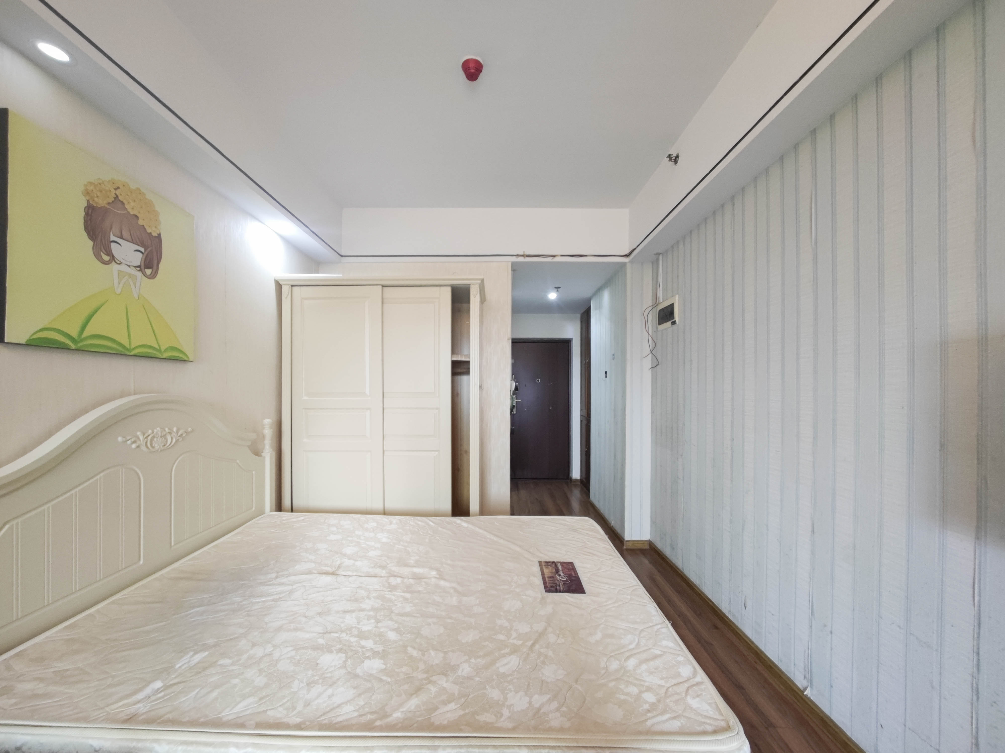 中建木莲工社  1室1厅1卫   28.00万其他