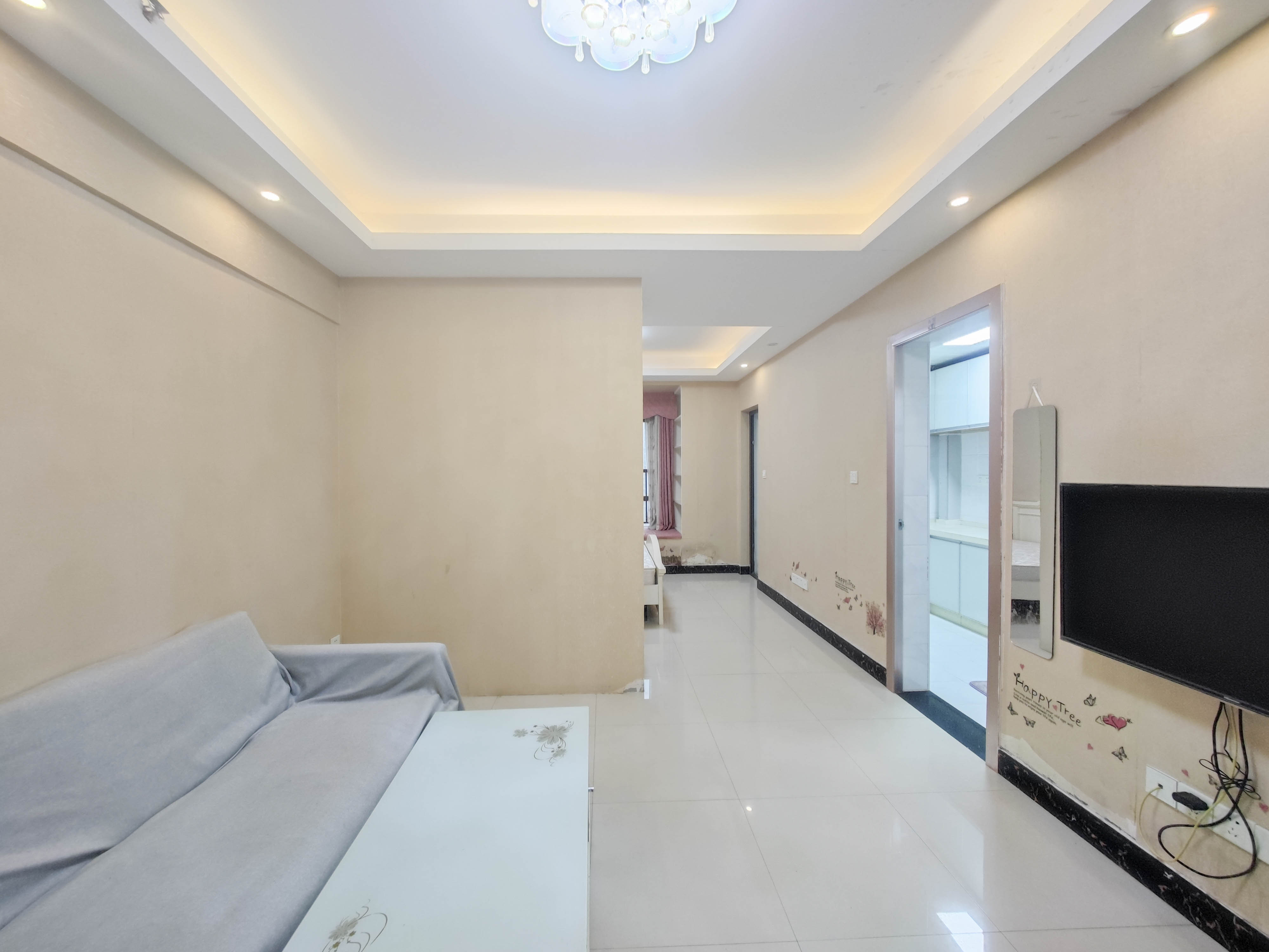 美洲故事高层 1室1厅1卫 40.0万 美洲故事高层 1室1厅1卫 40.0万客厅