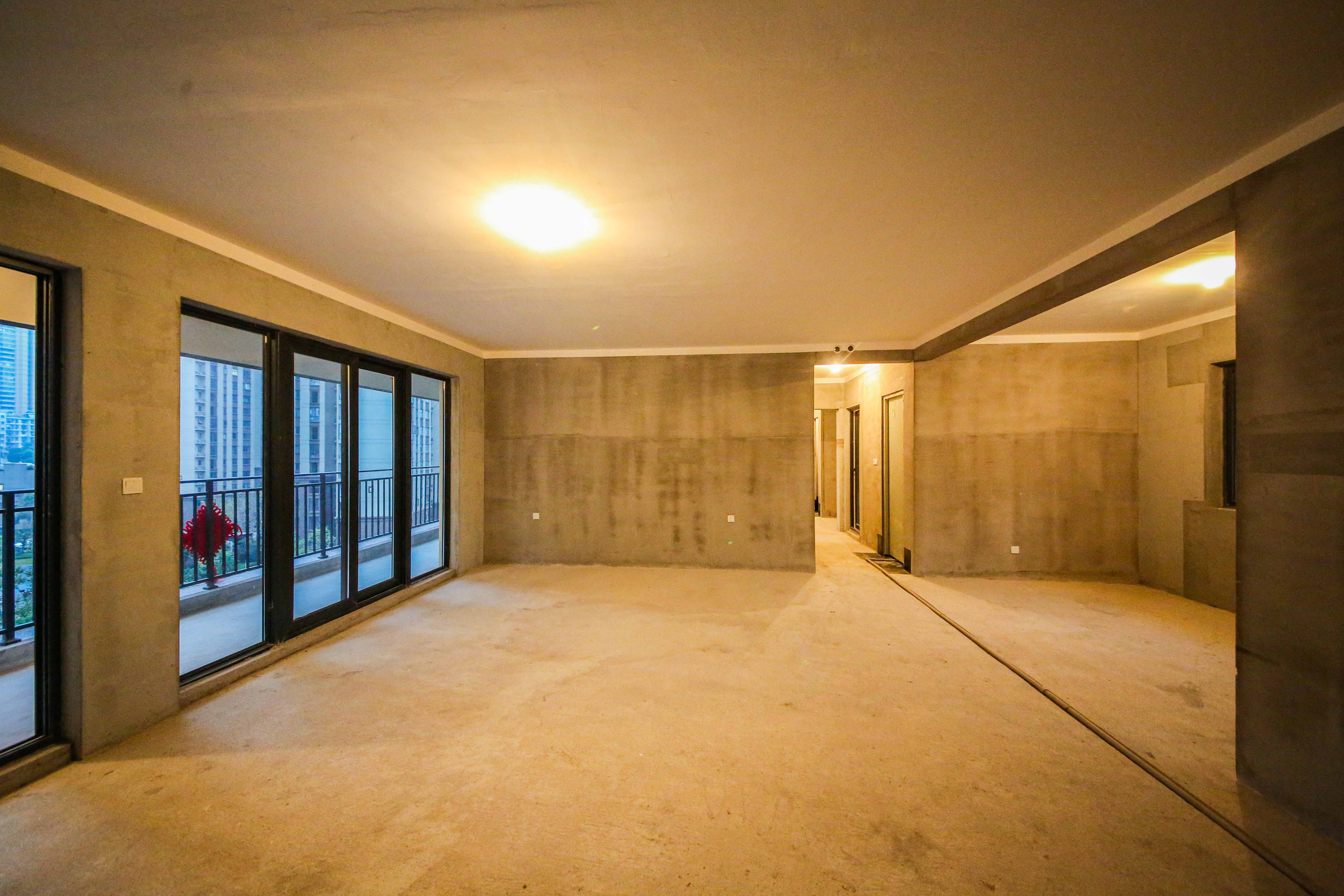 中建钰和城  4室2厅3卫   265.00万客厅