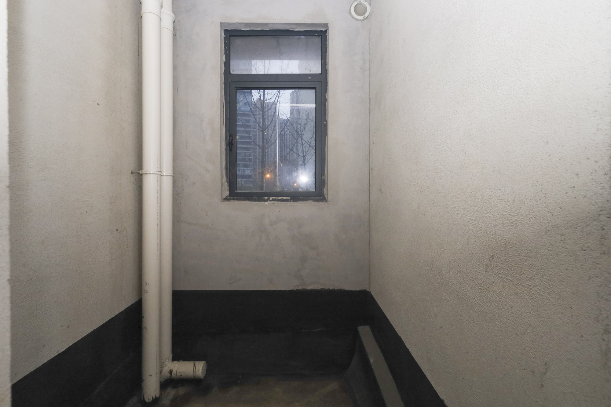 地铁中建江山玖樾  4室2厅2卫   275.00万卫生间