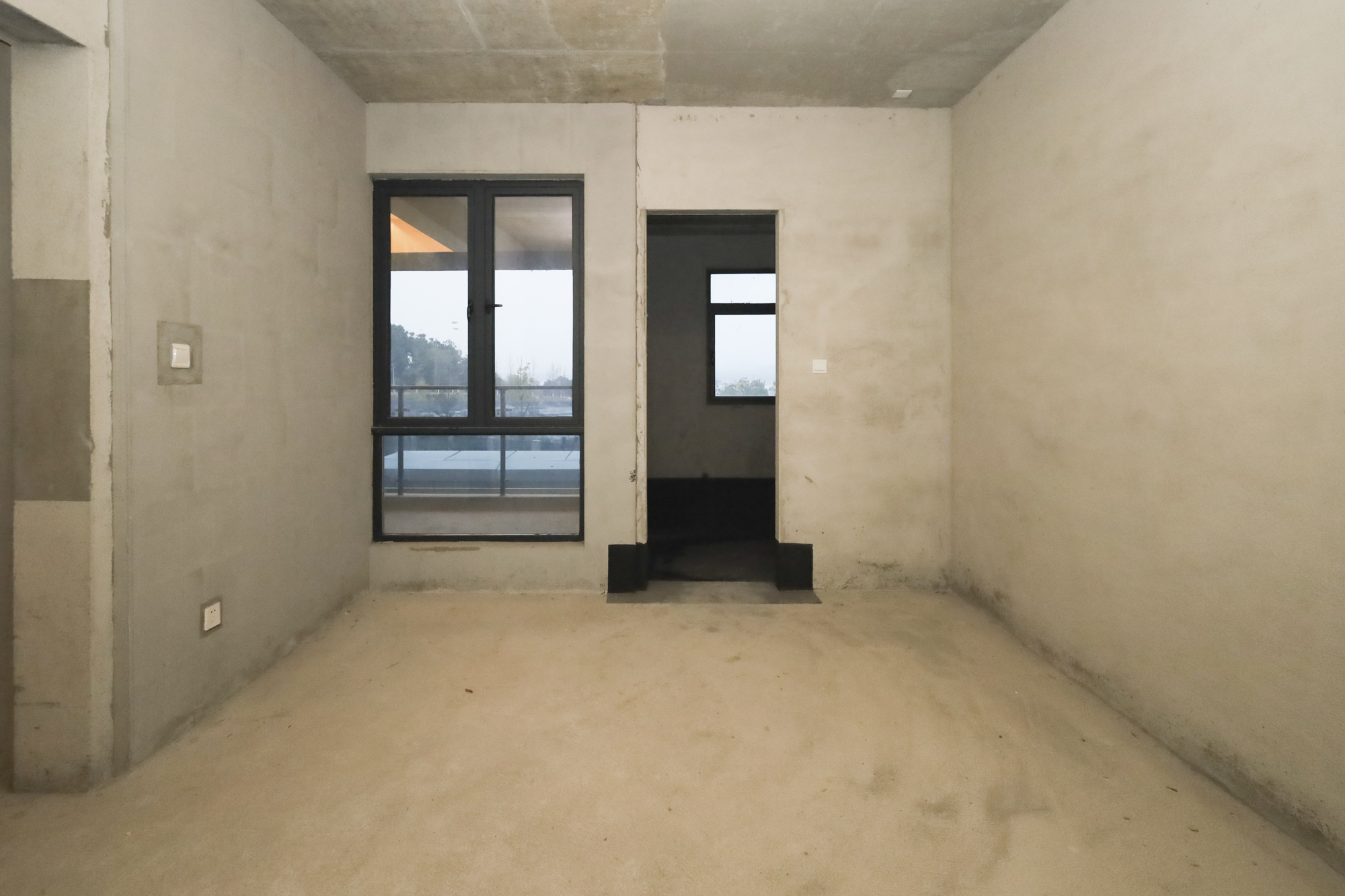 地铁中建江山玖樾  4室2厅2卫   275.00万卧室