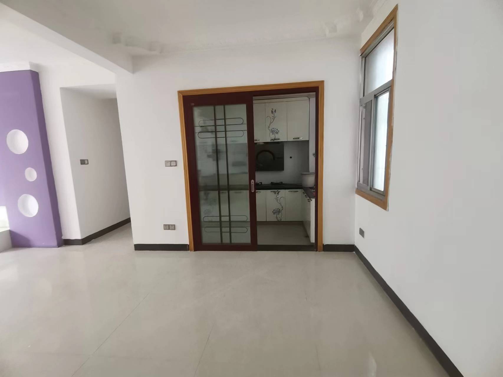 大汉巨龙家园  0室0厅0卫    1600.0元/月 大汉巨龙家园  0室0厅0卫    1600.0元/月室内图