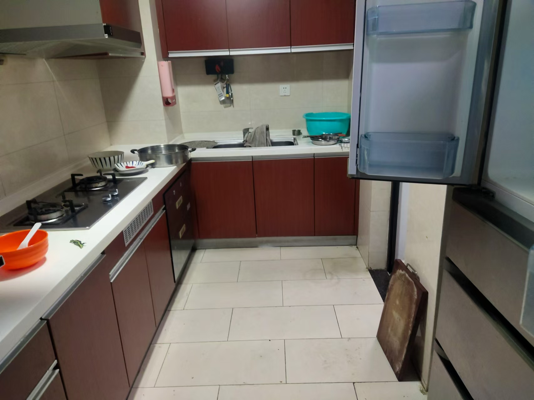 中海国际二期  4室2厅2卫    2400.0元/月 中海国际二期  4室2厅2卫    2400.0元/月室内图