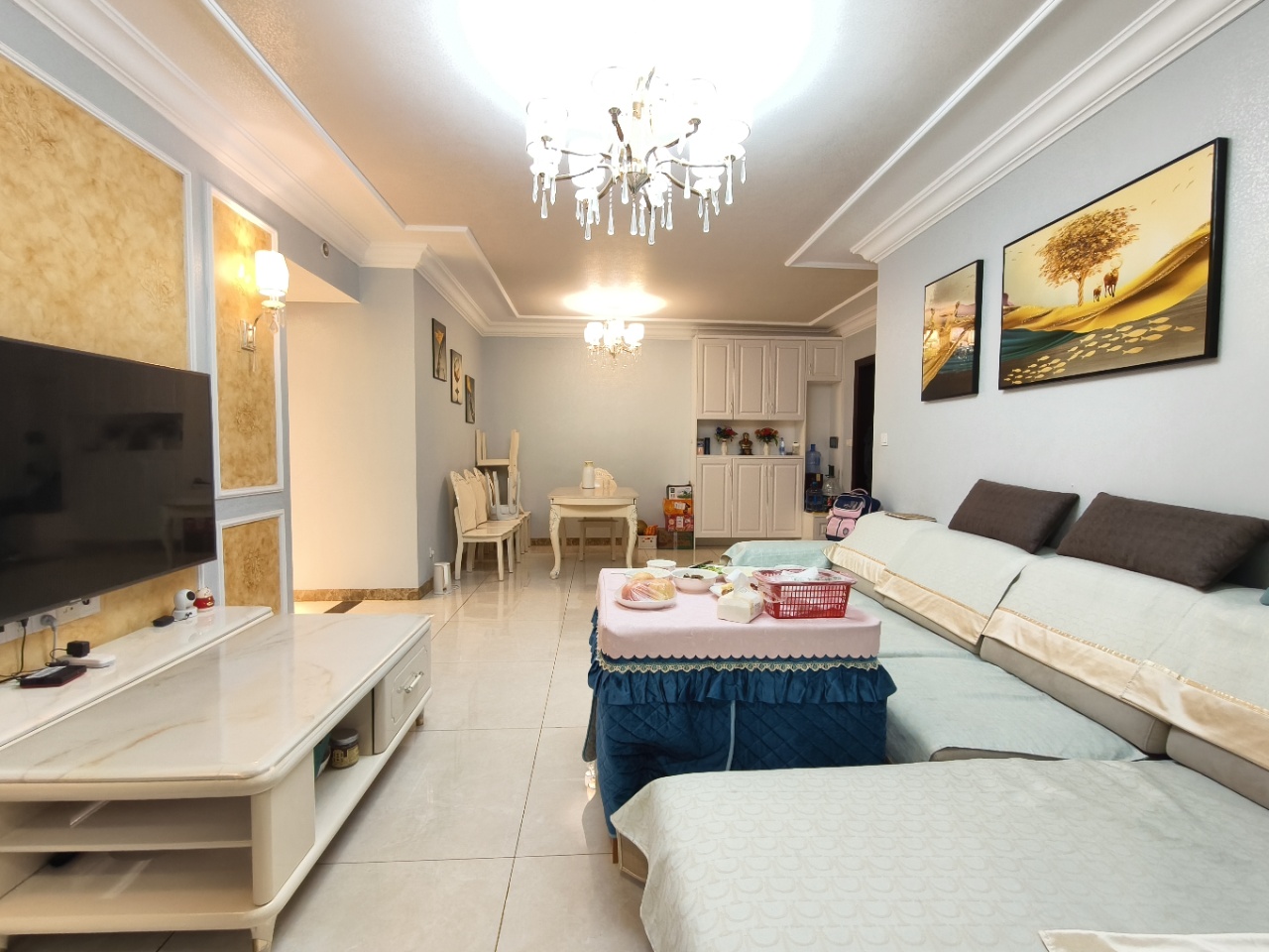 恒大华府 3室2厅2卫 72.8万 恒大华府 3室2厅2卫 72.8万室内图