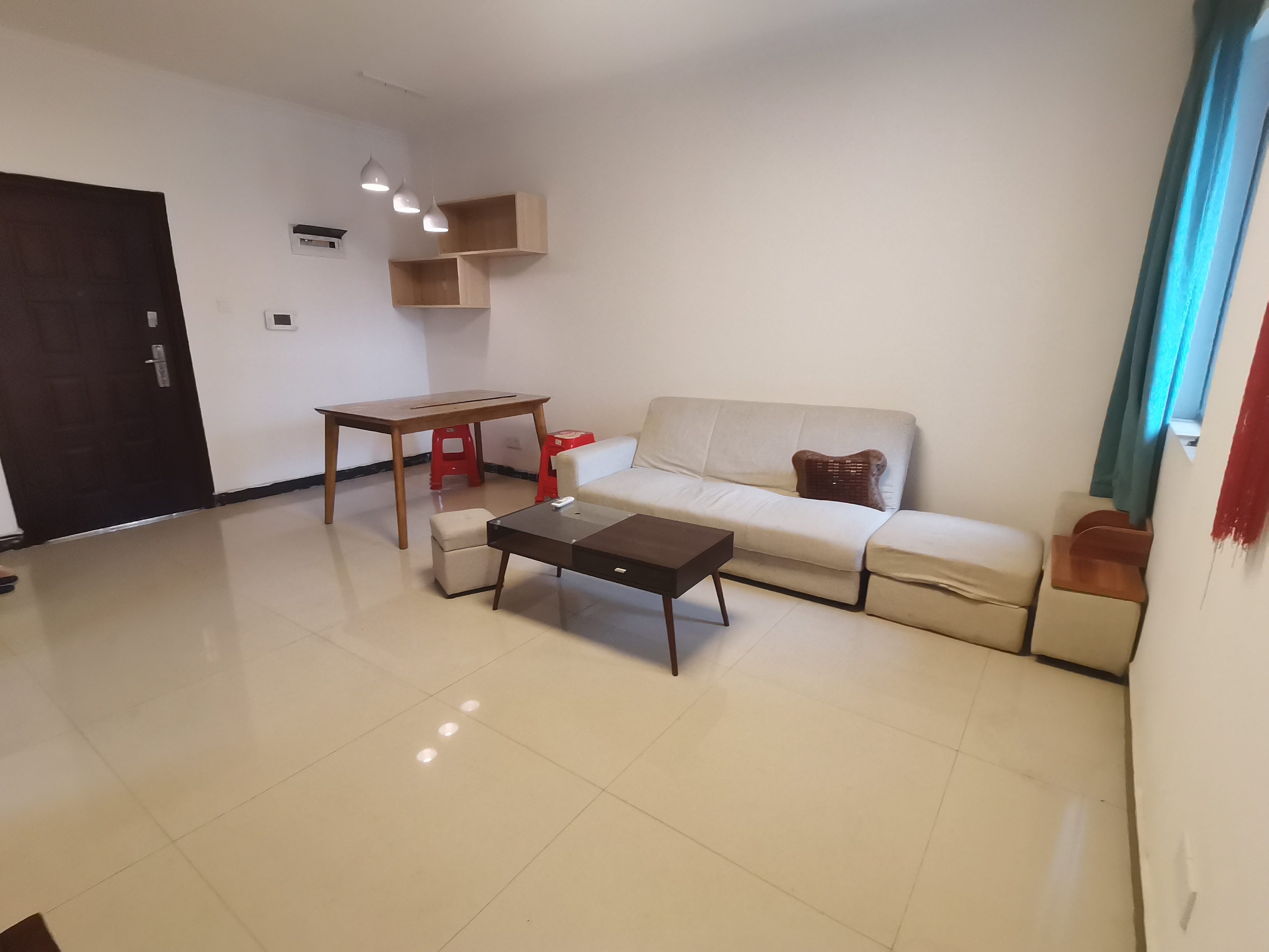 绿地海外滩一期 3室1厅1卫 2000.0元/月 绿地海外滩一期 3室1厅1卫 2000.0元/月室内图