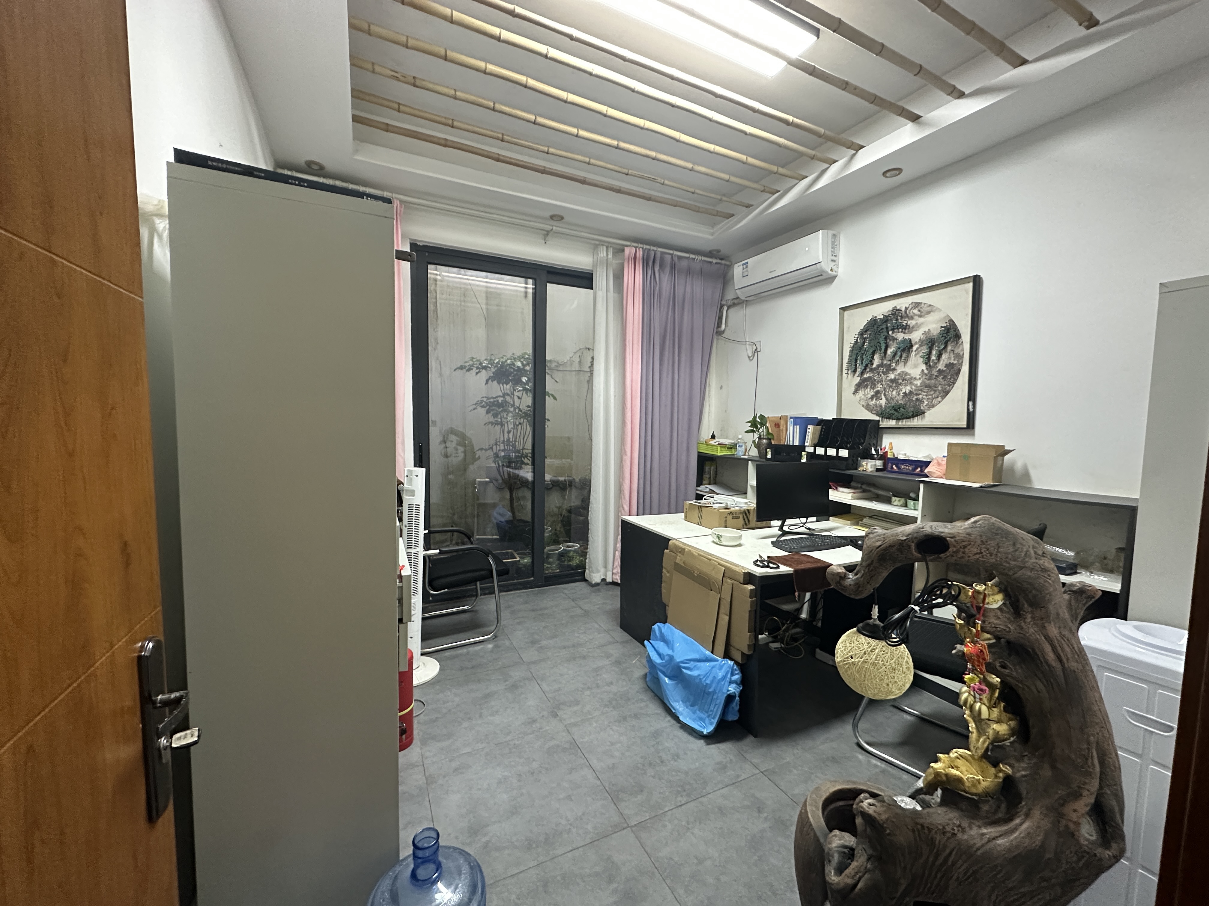阳光100三期  8室3厅3卫   28000.00元/月室内图