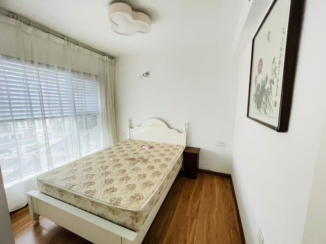 美的城三期  2室2厅1卫    38.8万 美的城三期  2室2厅1卫    38.8万室内图