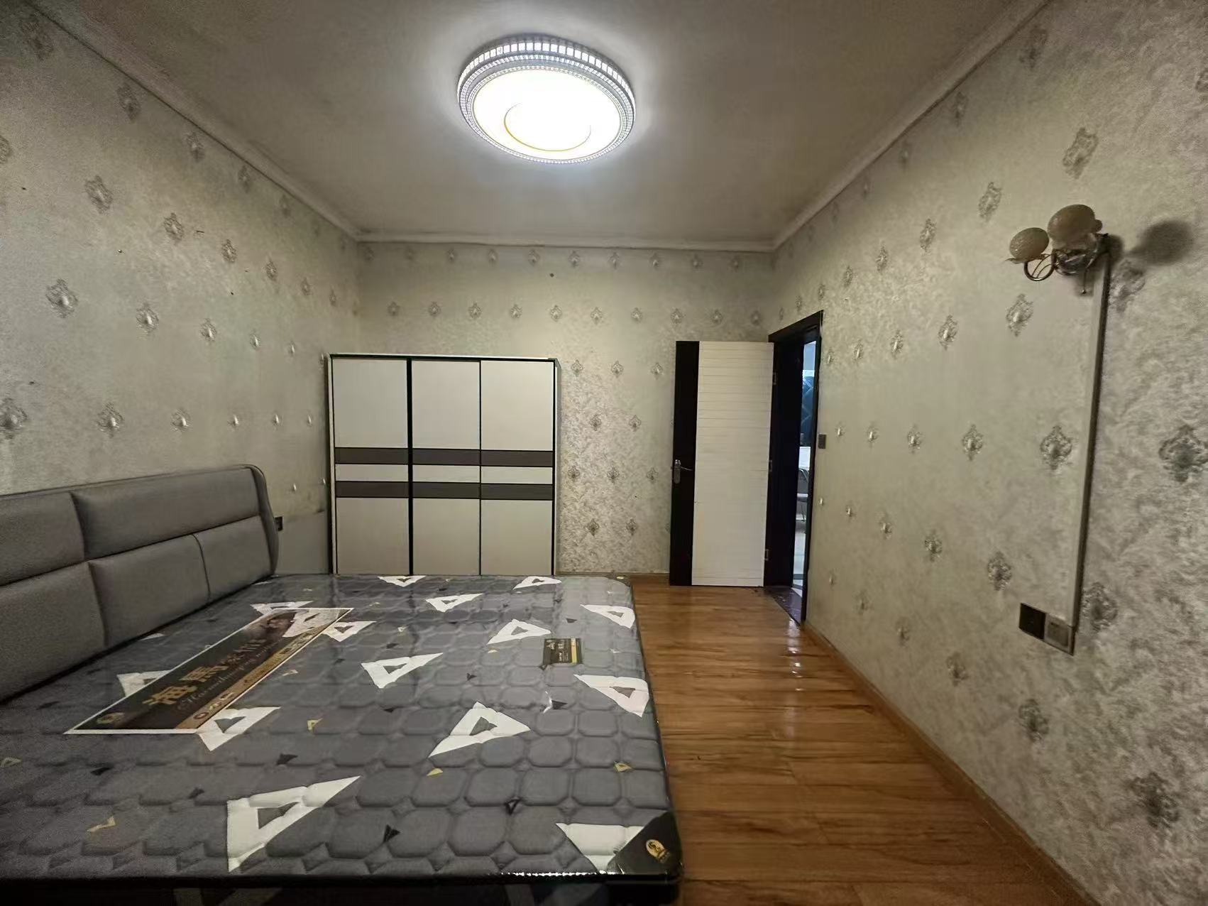 龙江明珠(龙江花苑) 2室1厅1卫 1200.0元/月 龙江明珠(龙江花苑) 2室1厅1卫 1200.0元/月室内图