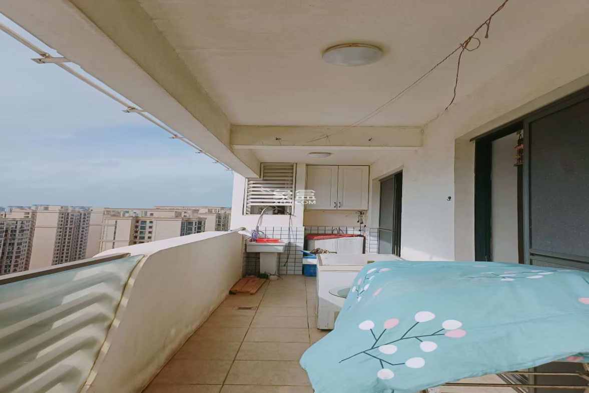 远大购物广场  2室2厅2卫    120.0万 远大购物广场  2室2厅2卫    120.0万室内图