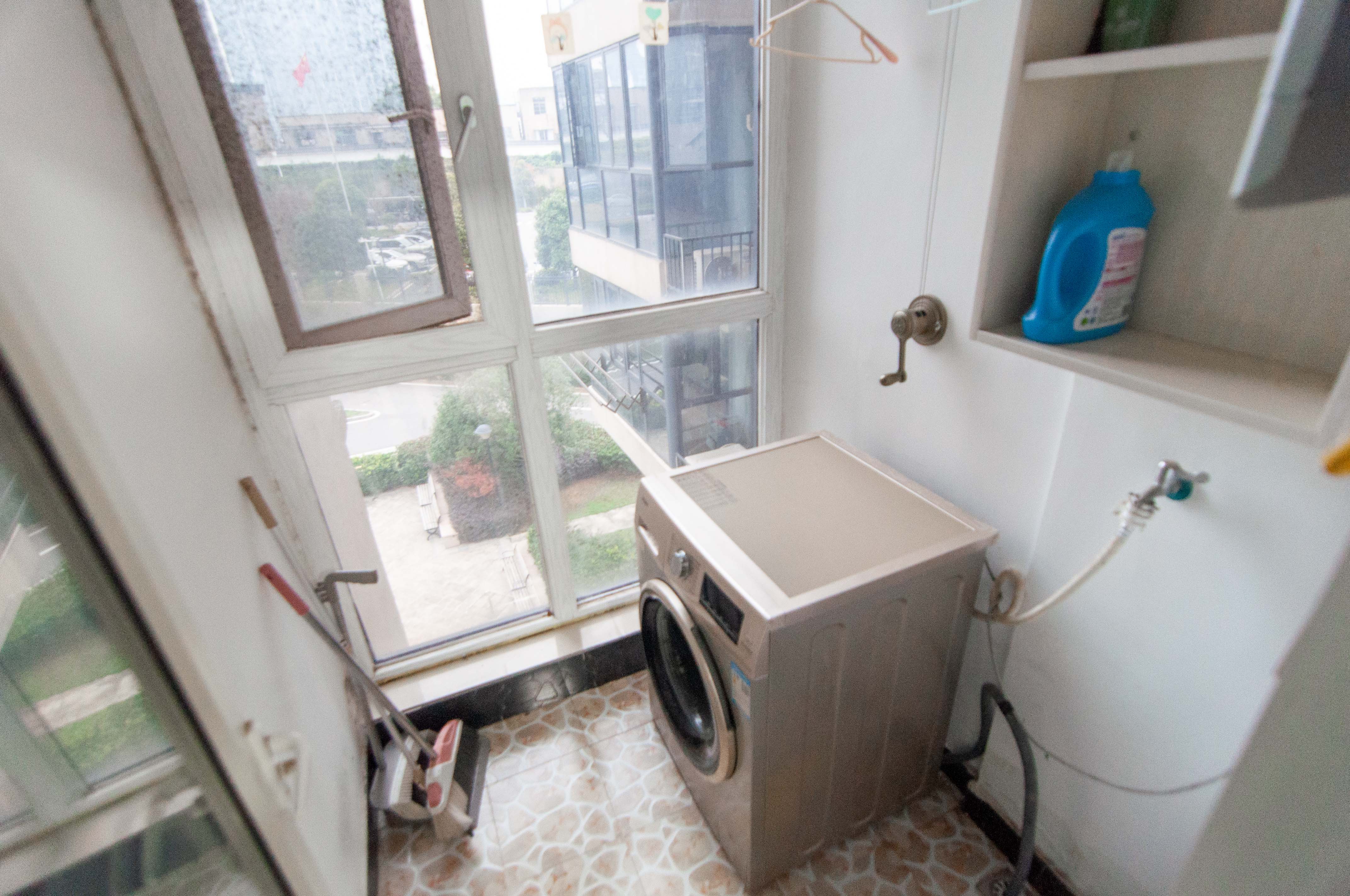 美麓阳光 2室2厅1卫 78.0万 美麓阳光 2室2厅1卫 78.0万厨房