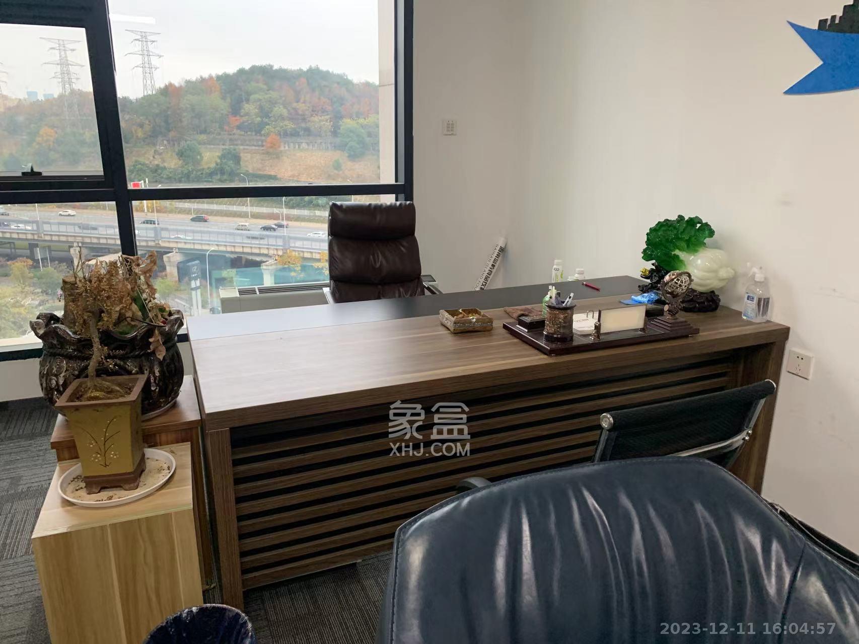 华坤时代   46.0㎡      2600.0元/月