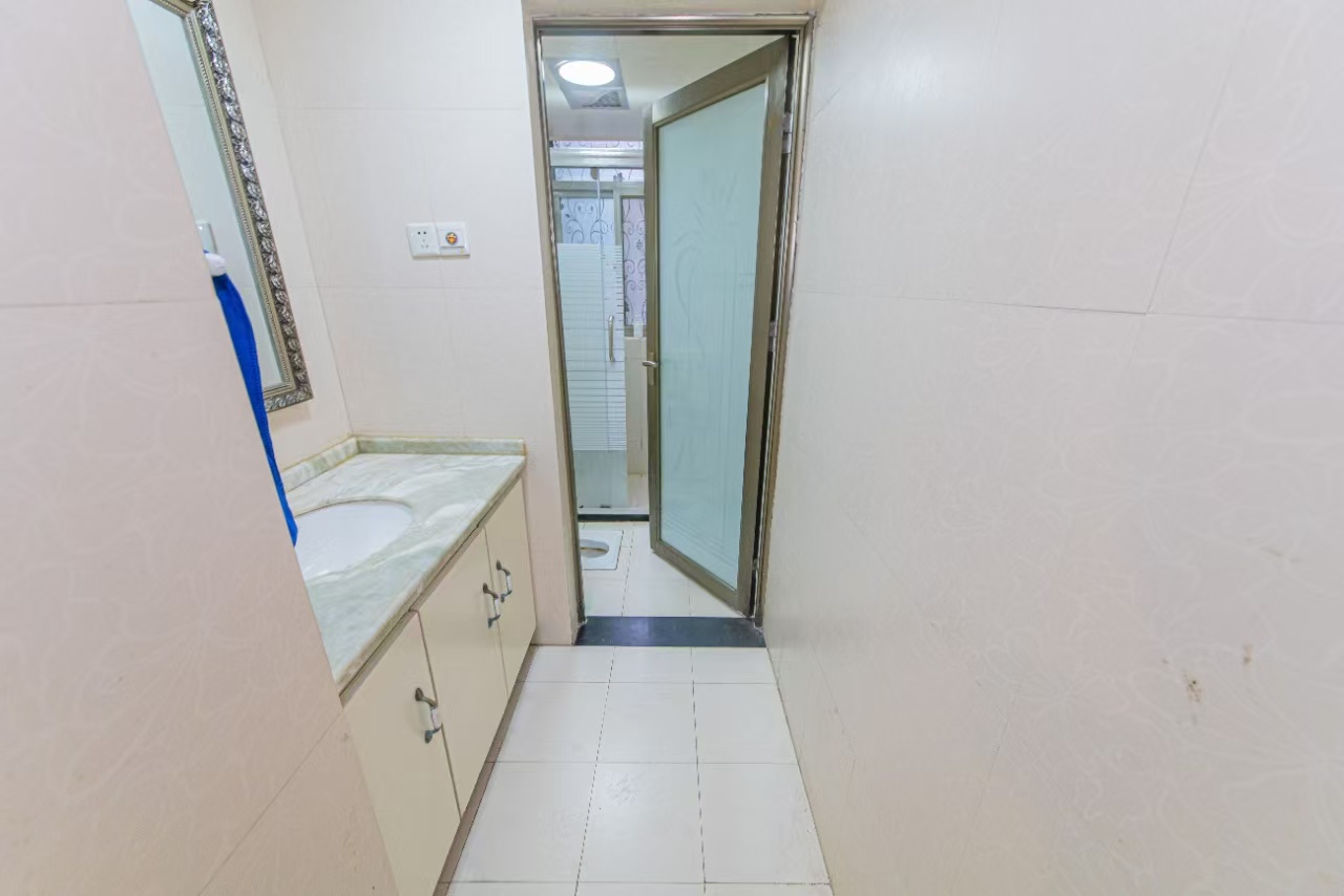 石竹苑  4室2厅2卫    3600.0元/月 石竹苑  4室2厅2卫    3600.0元/月室内图1