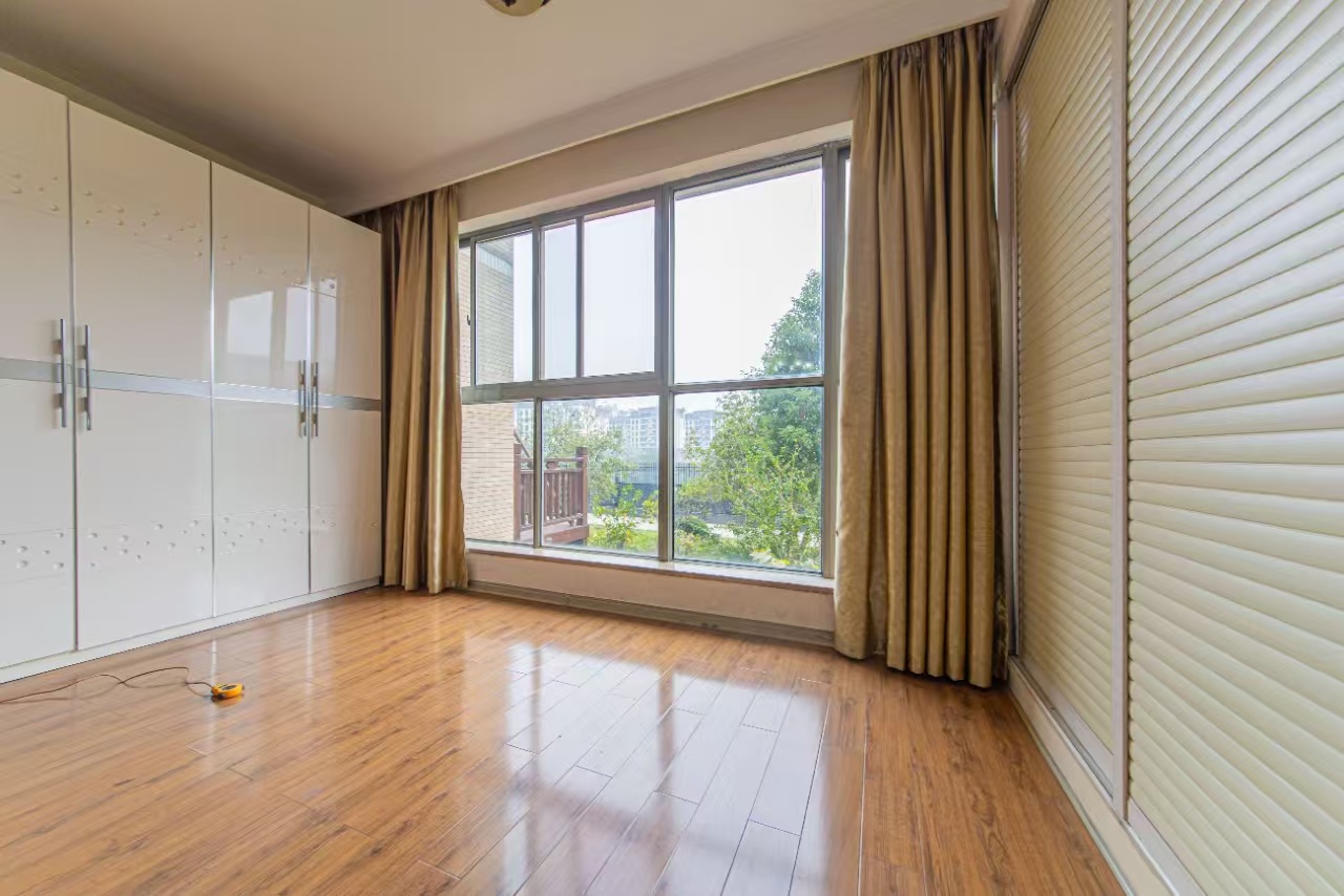 石竹苑  4室2厅2卫    3600.0元/月 石竹苑  4室2厅2卫    3600.0元/月室内图