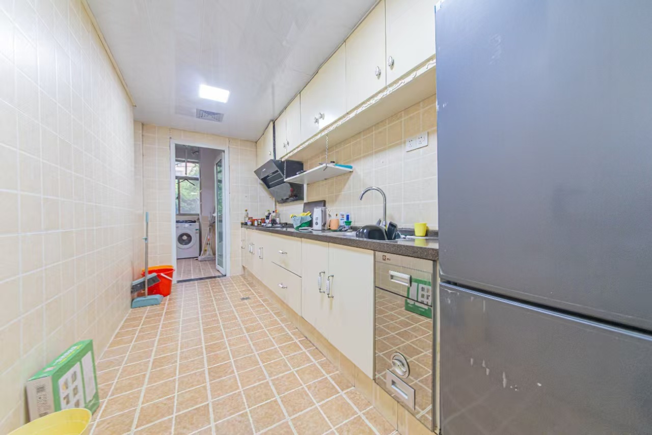 石竹苑  4室2厅2卫    3600.0元/月 石竹苑  4室2厅2卫    3600.0元/月室内图