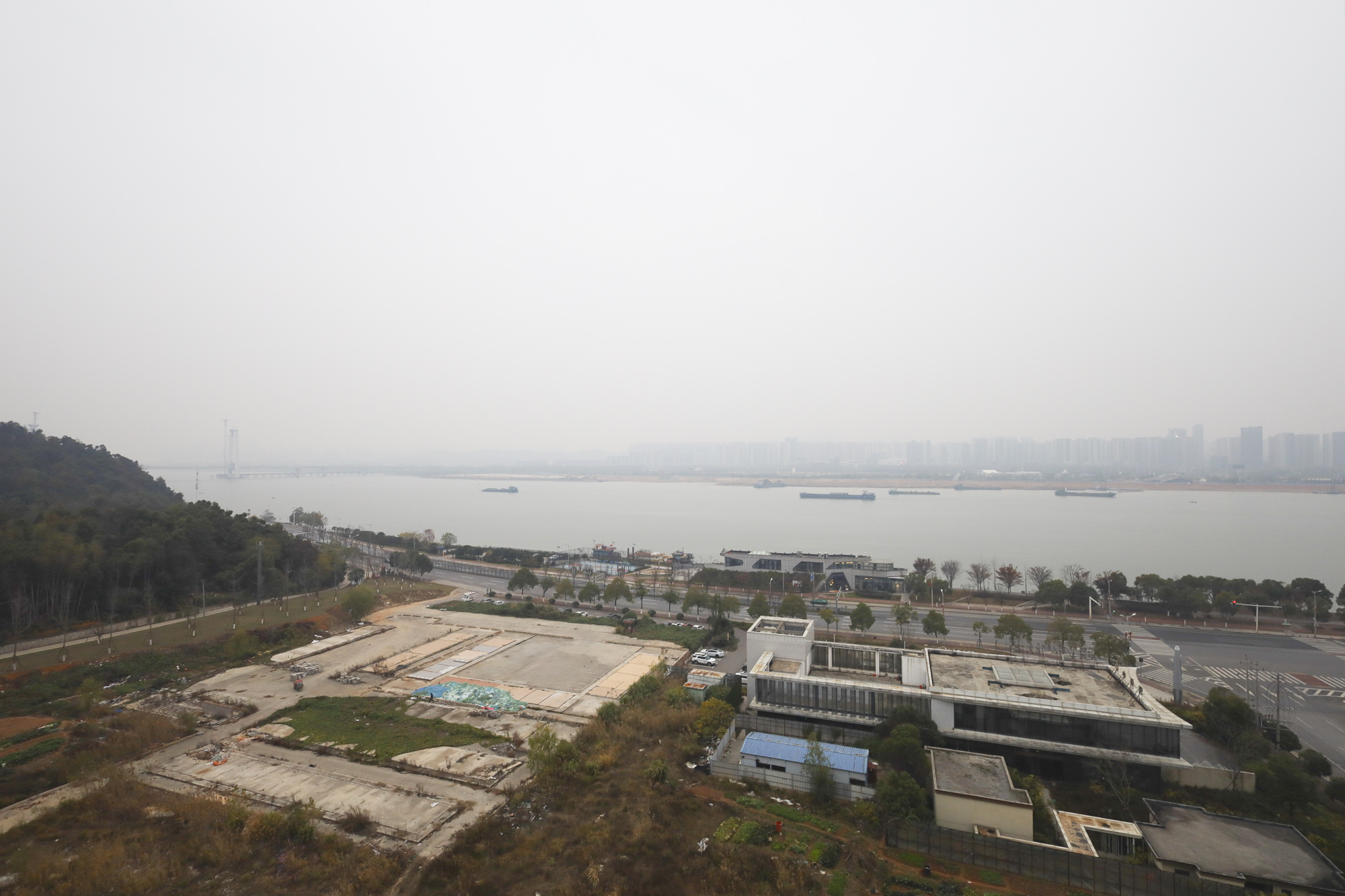 地铁中建江山玖樾  5室2厅4卫   335.00万其他
