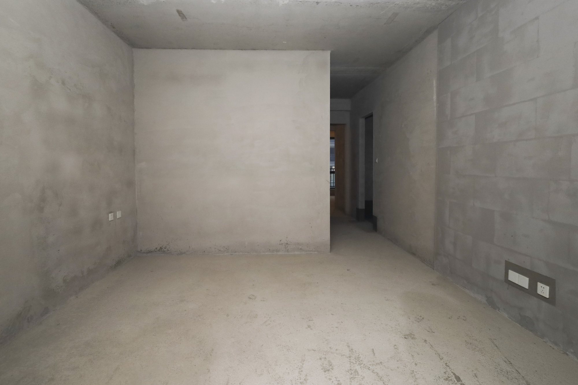 地铁中建江山玖樾  5室2厅4卫   335.00万卧室