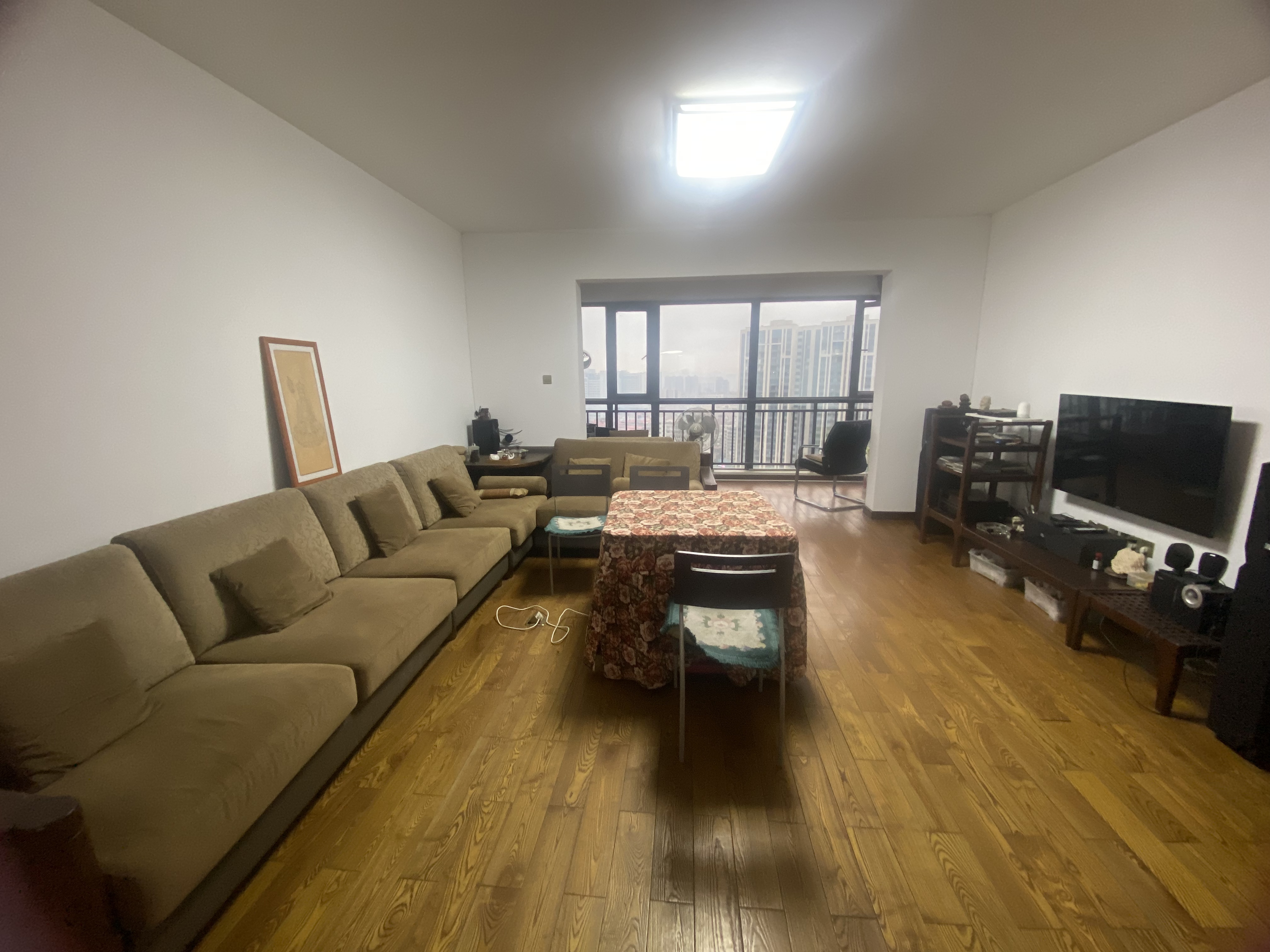 大同芙蓉 3室2厅2卫 2200.0元/月 大同芙蓉 3室2厅2卫 2200.0元/月室内图