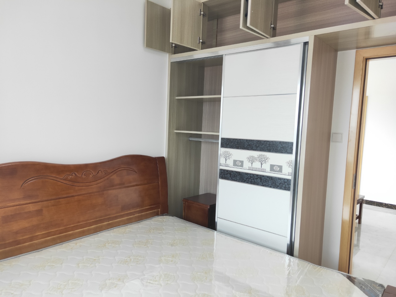 兴和佳苑安置小区 1室1厅1卫 1000.0元/月 兴和佳苑安置小区 1室1厅1卫 1000.0元/月室内图