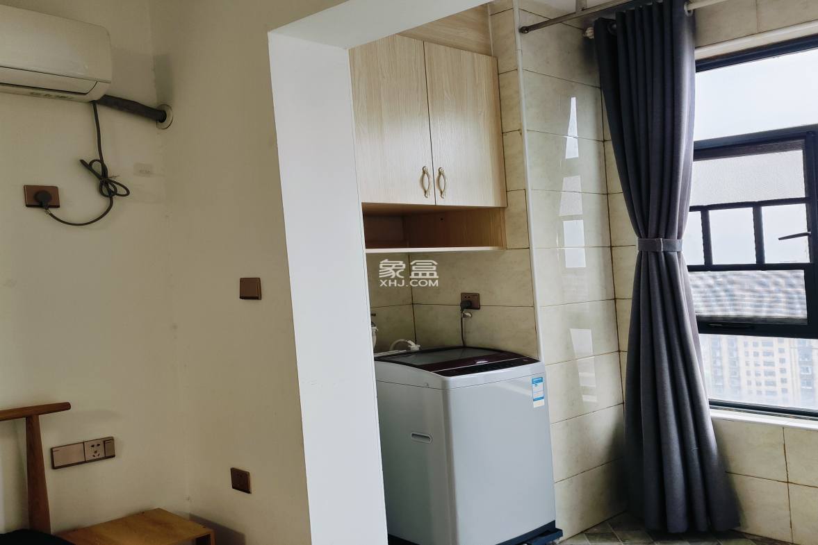 梓山湖公馆  1室1厅1卫    1200.0元/月 梓山湖公馆  1室1厅1卫    1200.0元/月室内图