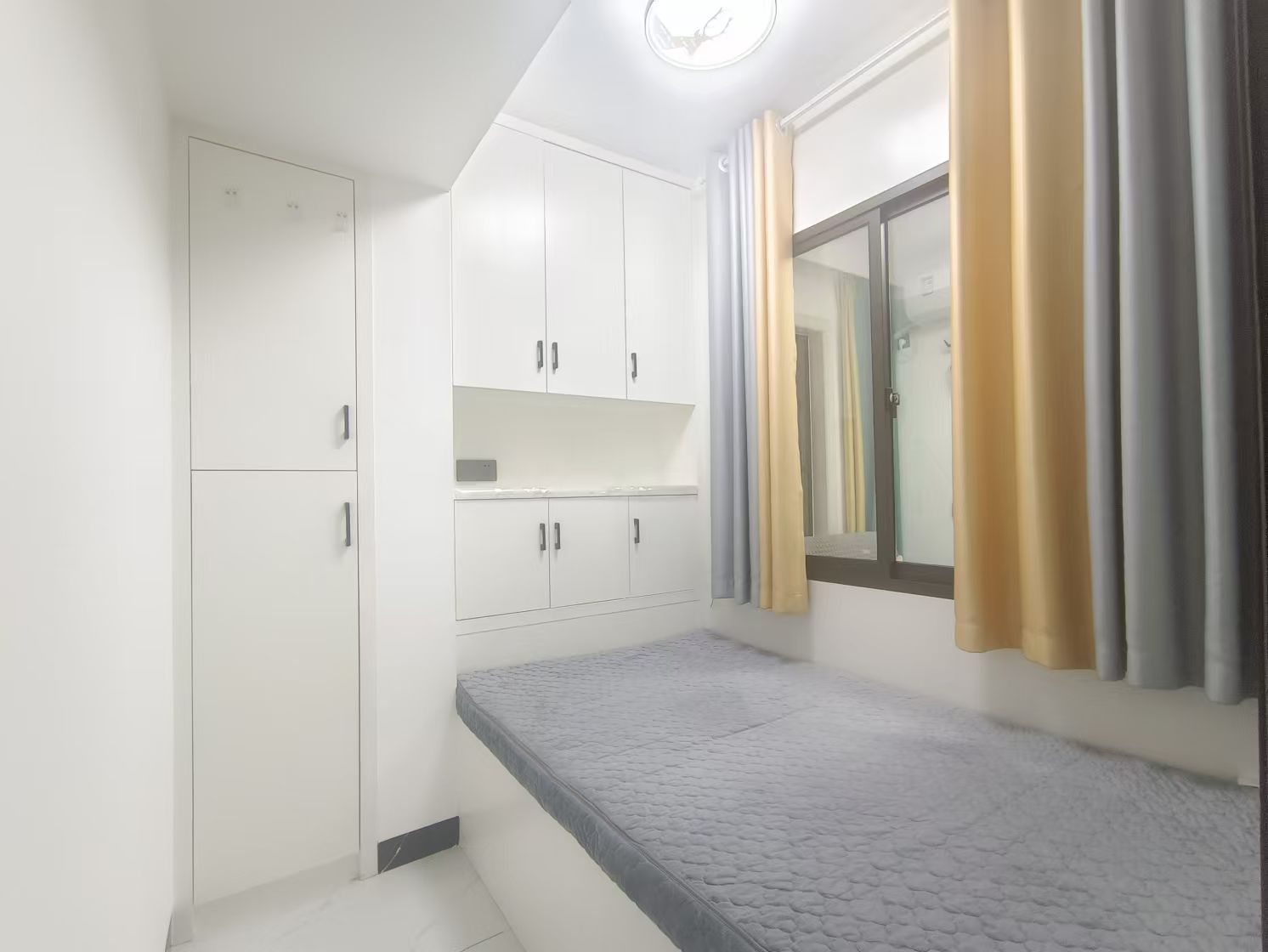 银泰红城6-9期 1室1厅1卫 1800.0元/月 银泰红城6-9期 1室1厅1卫 1800.0元/月室内图