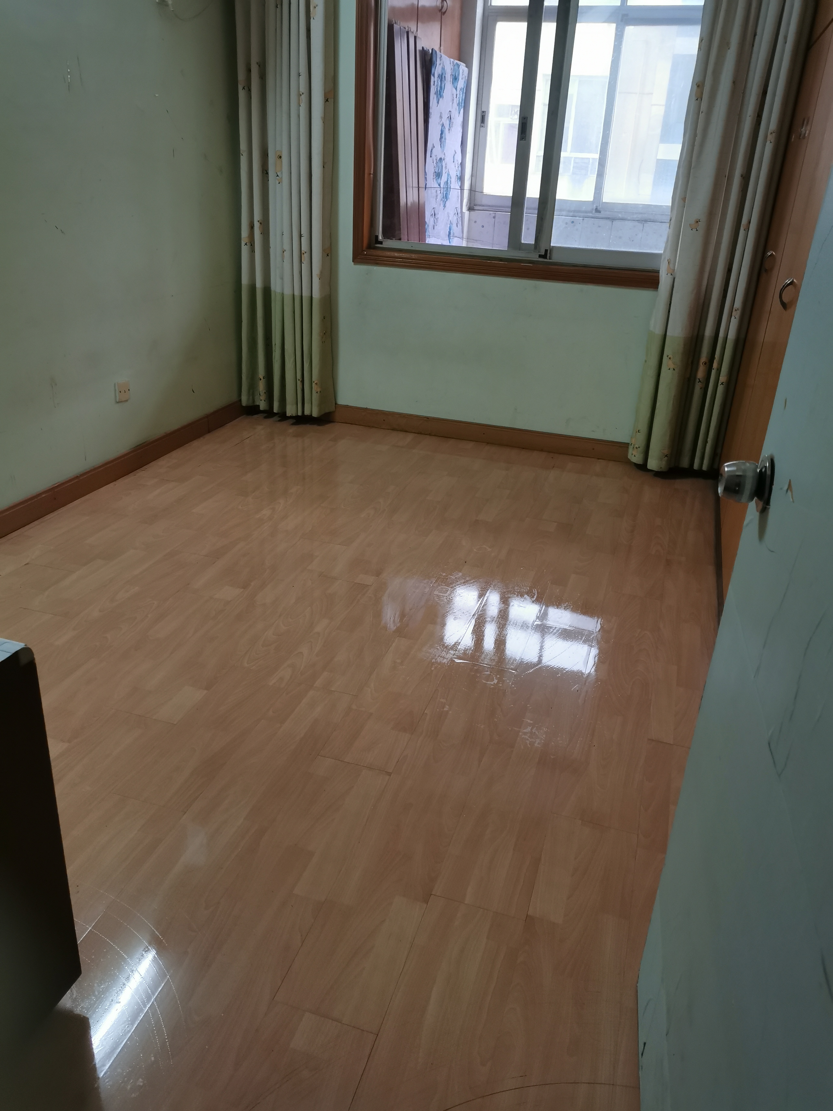 袁家岭省煤炭厅宿舍(芙蓉区省煤炭局小区) 3室2厅1卫 2200.0元/月 袁家岭省煤炭厅宿舍(芙蓉区省煤炭局小区) 3室2厅1卫 2200.0元/月室内图