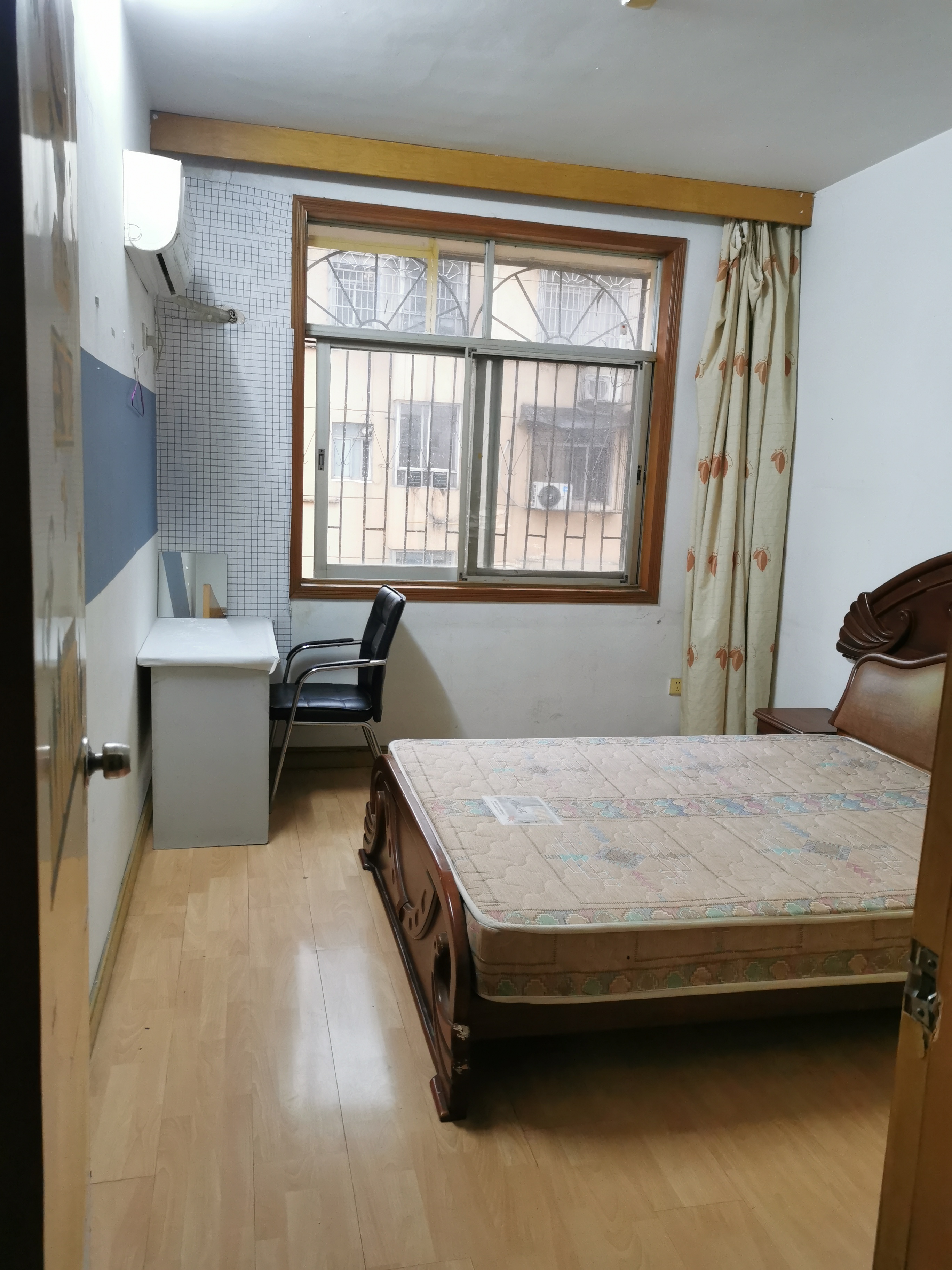 袁家岭省煤炭厅宿舍(芙蓉区省煤炭局小区) 3室2厅1卫 2200.0元/月 袁家岭省煤炭厅宿舍(芙蓉区省煤炭局小区) 3室2厅1卫 2200.0元/月室内图