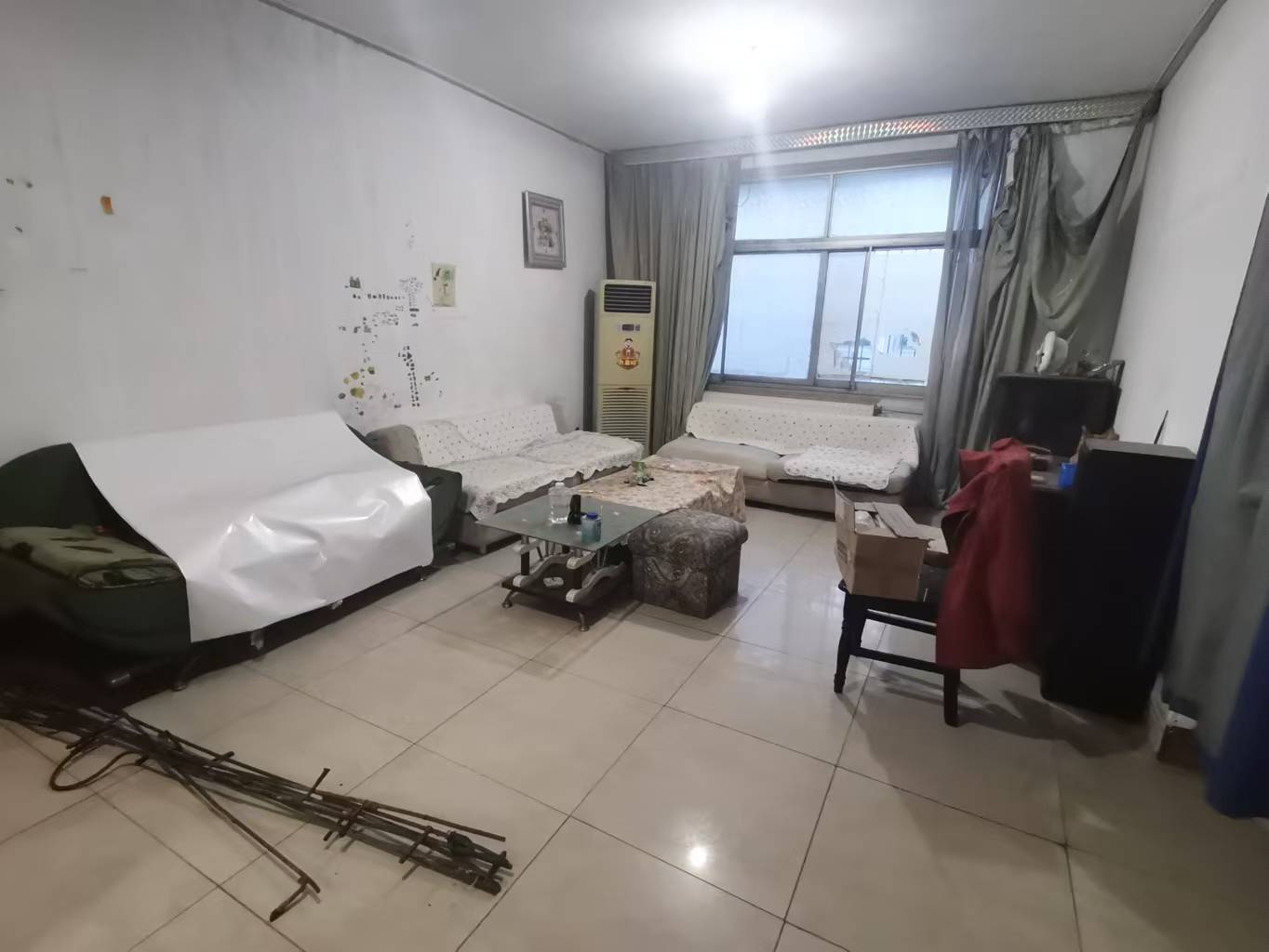 星邻东苑(工商局宿舍) 3室2厅1卫 1200.0元/月 星邻东苑(工商局宿舍) 3室2厅1卫 1200.0元/月室内图