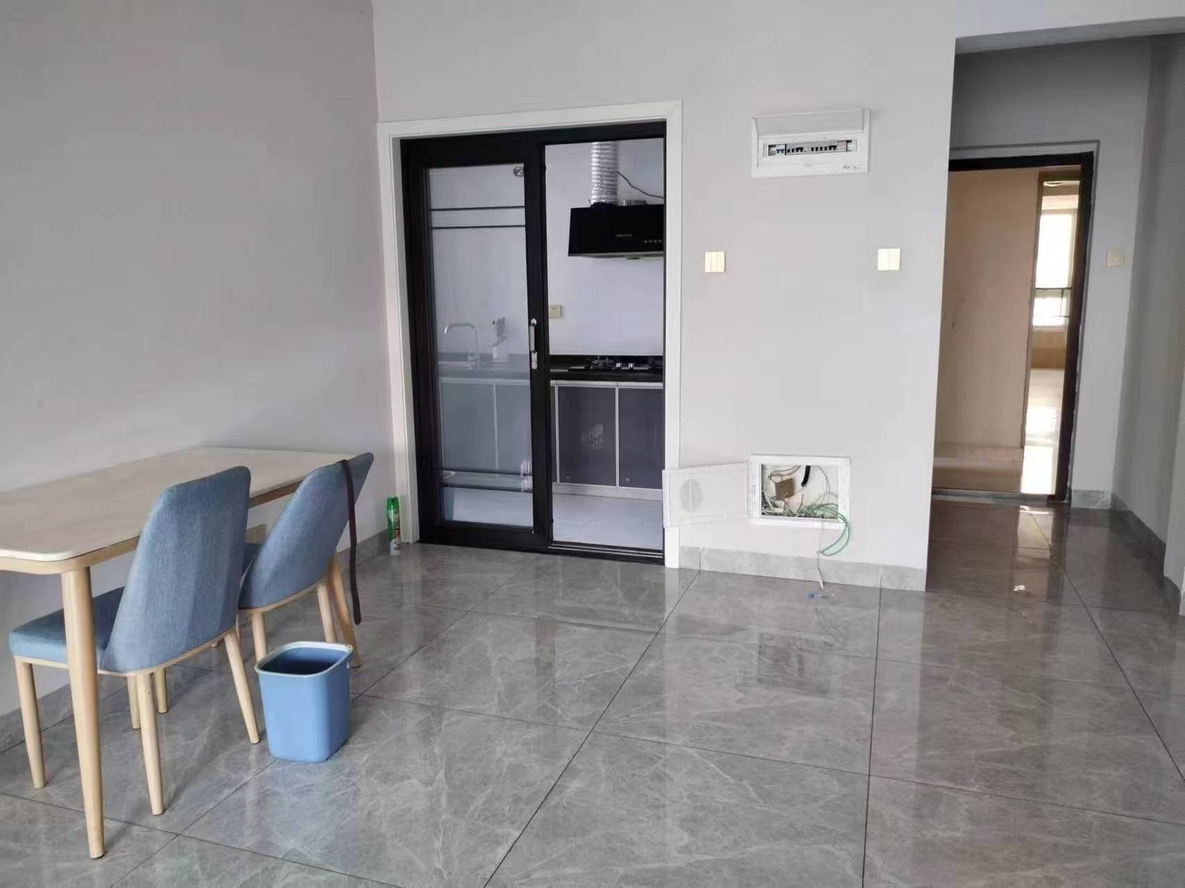 佳兆业金域天下三期 2室2厅1卫 1650.0元/月 佳兆业金域天下三期 2室2厅1卫 1650.0元/月室内图