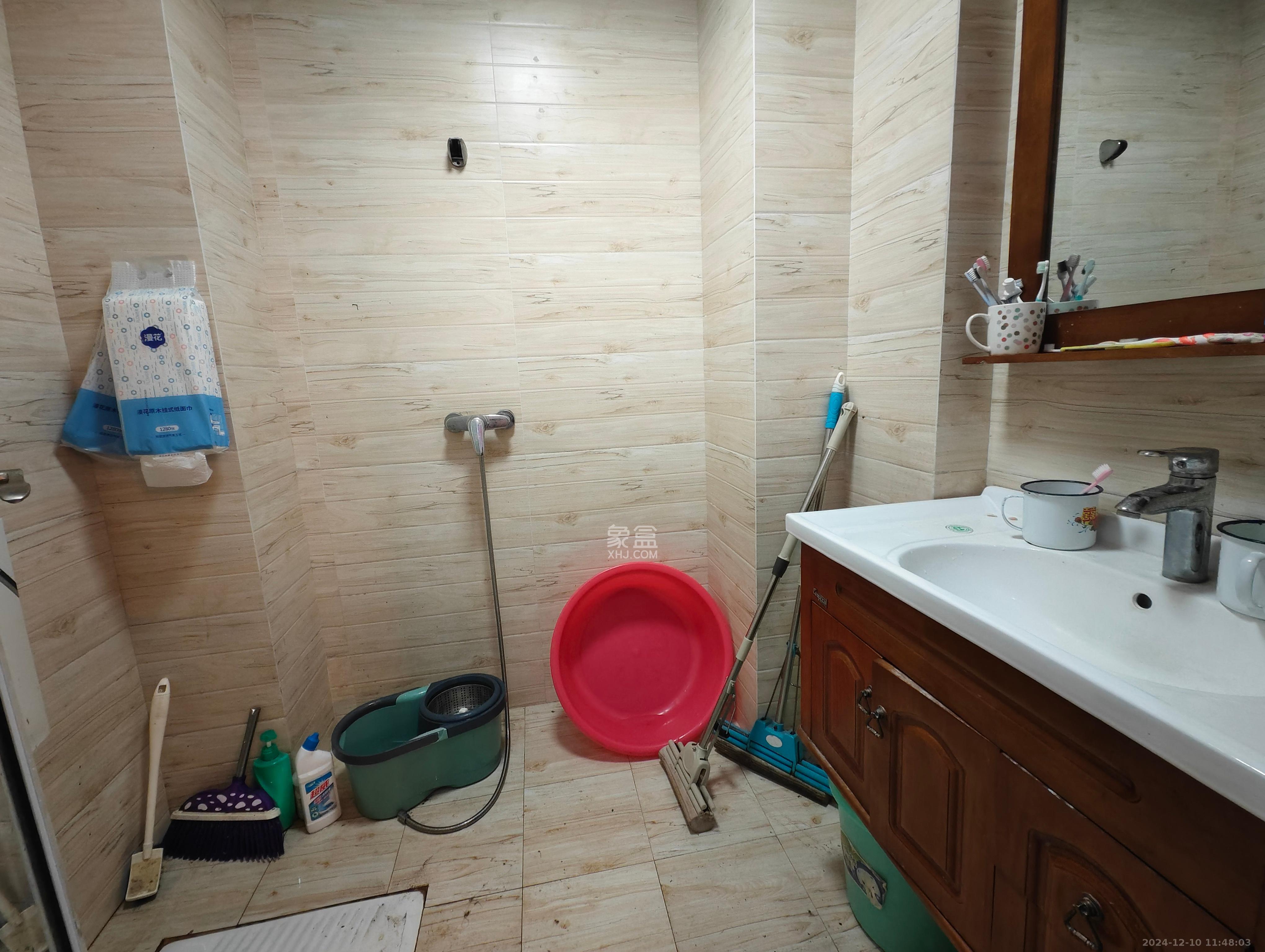 金茂梅溪湖  2室2厅2卫    2500.0元/月室内图