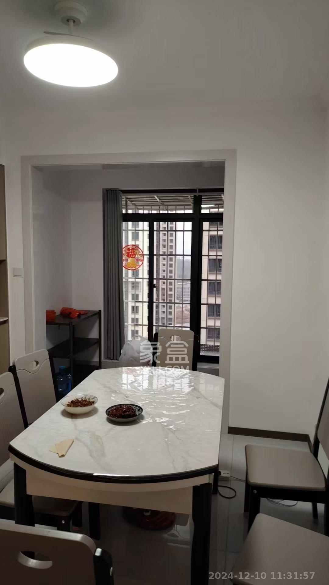 真人桥家园二期 3室2厅1卫 2400.0元/月 真人桥家园二期 3室2厅1卫 2400.0元/月室内图