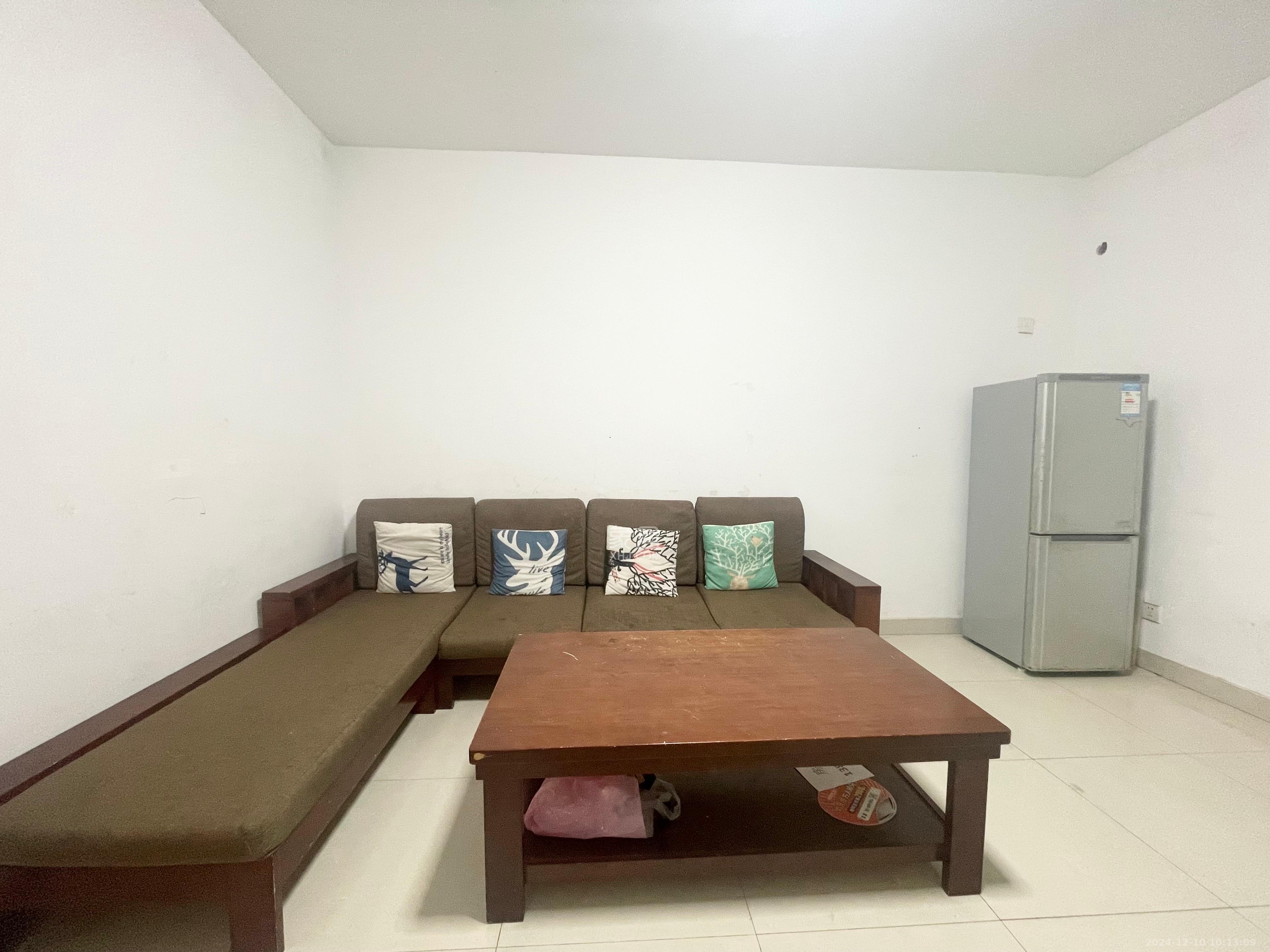 茶叶大市场“山水茗园”  2室1厅1卫   1500.00元/月