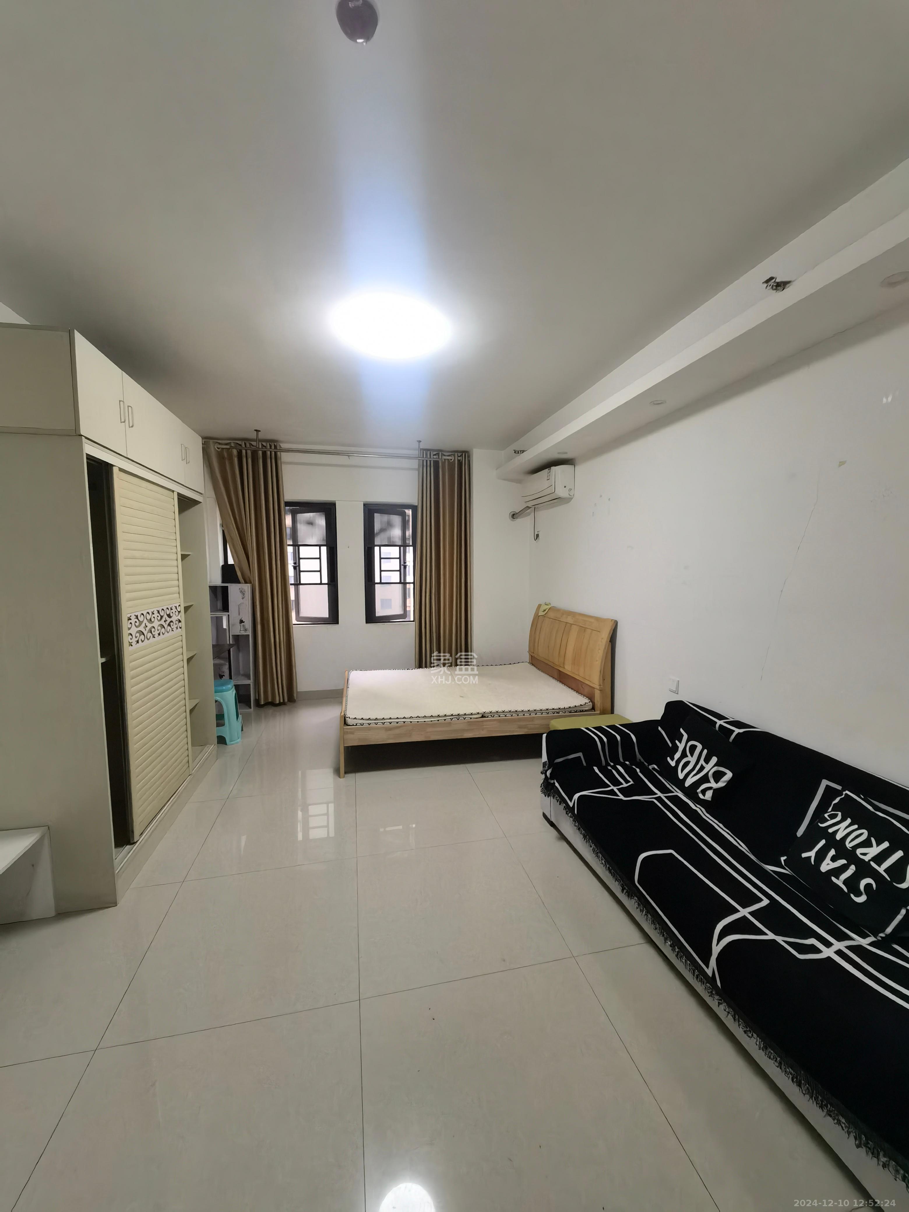 钰龙天下二期(钰龙佳园) 1室0厅0卫 1100.0元/月 钰龙天下二期(钰龙佳园) 1室0厅0卫 1100.0元/月室内图