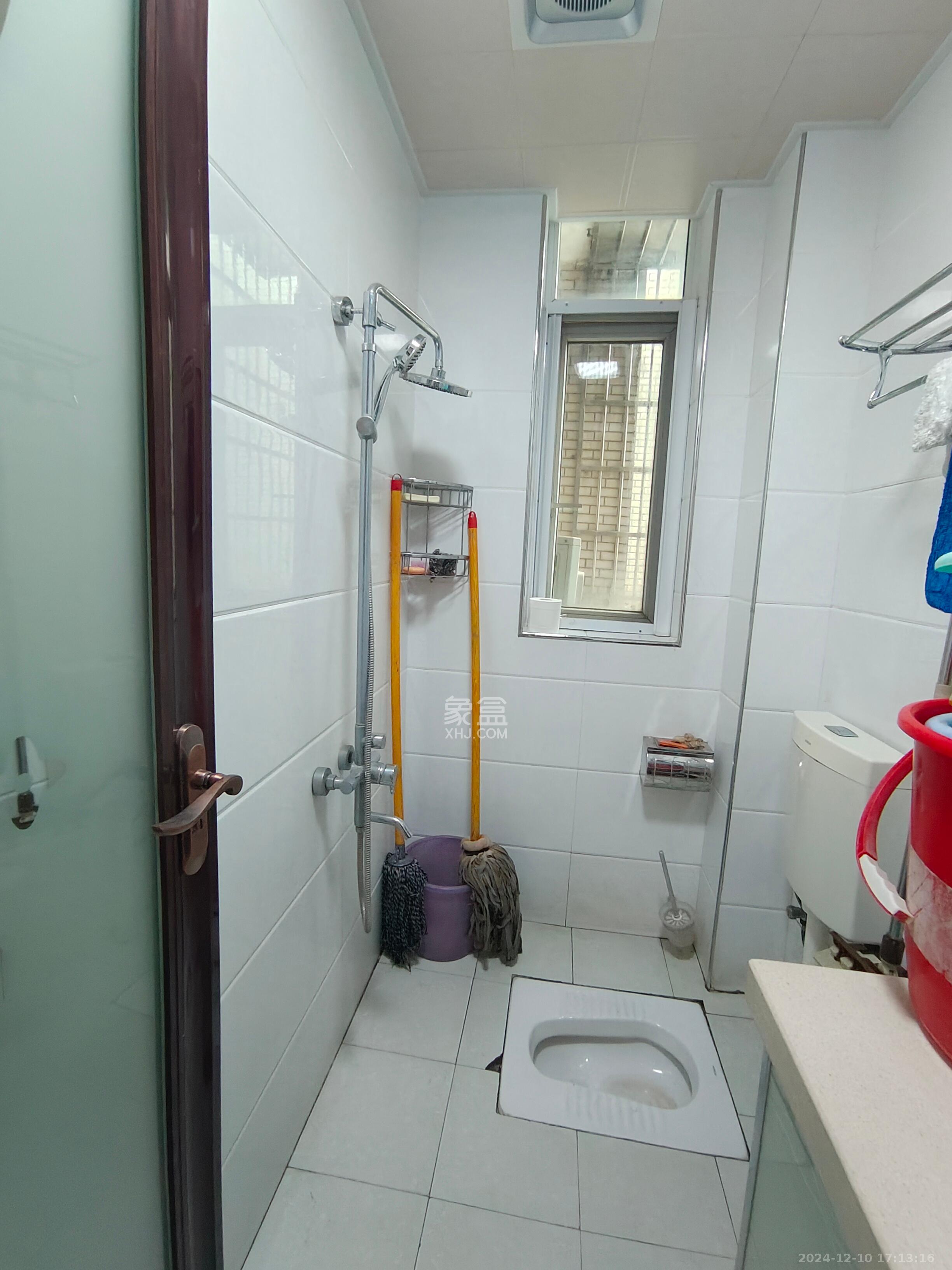 华银天际 4室2厅2卫 2800.0元/月 华银天际 4室2厅2卫 2800.0元/月室内图