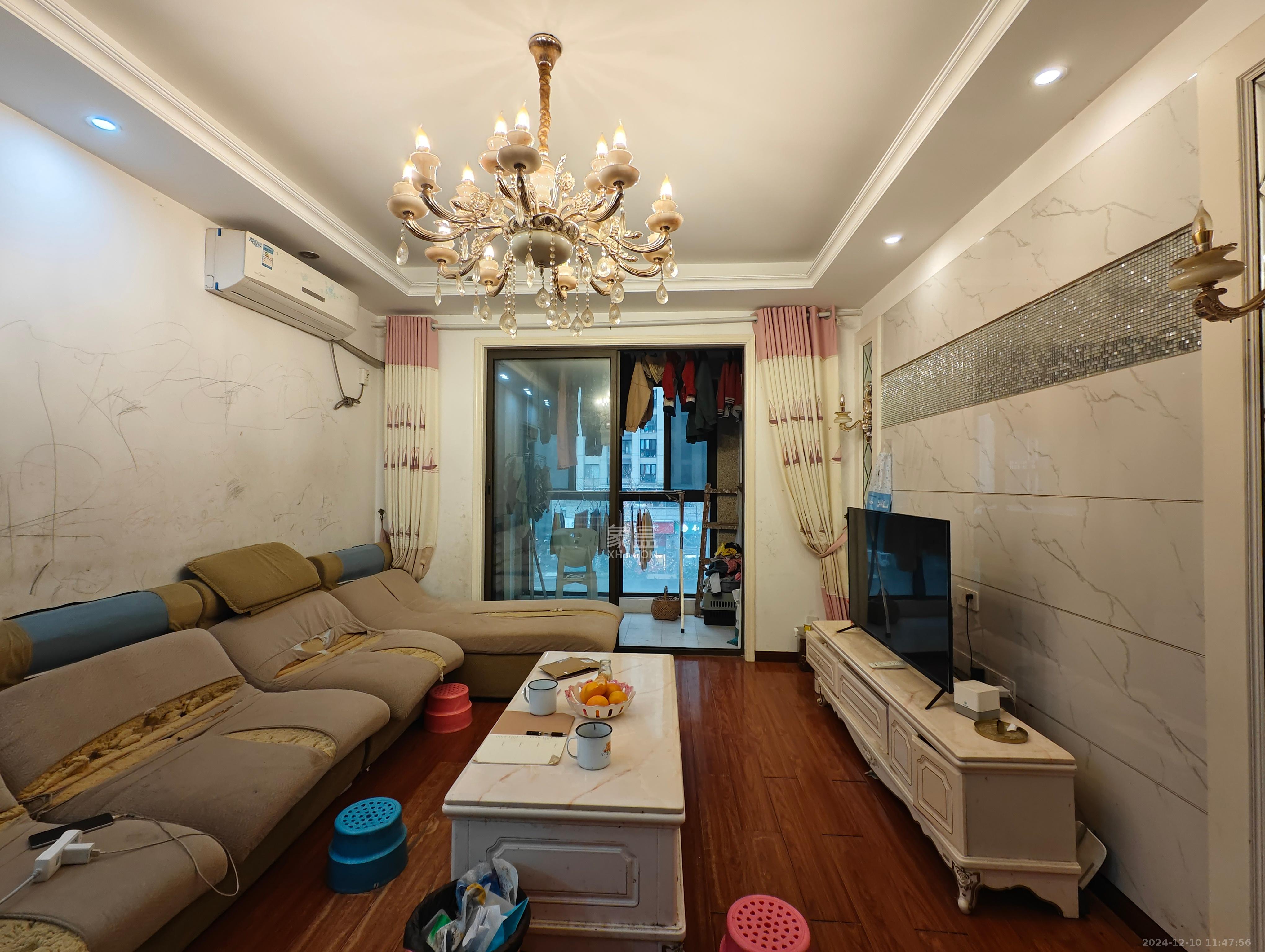 金茂梅溪湖  2室2厅2卫    2500.0元/月室内图