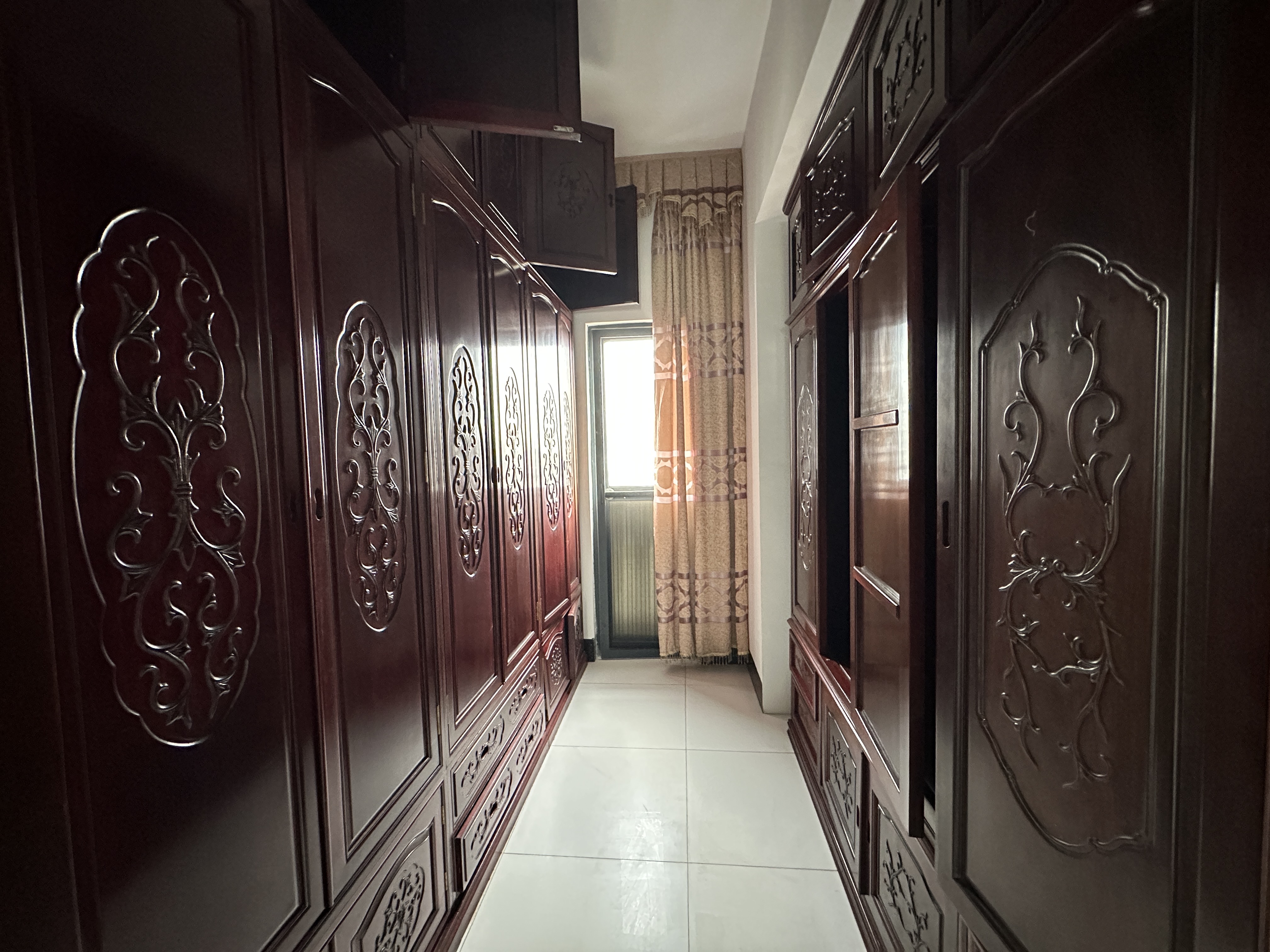 美源日月城 6室2厅4卫 10000.0元/月 美源日月城 6室2厅4卫 10000.0元/月室内图