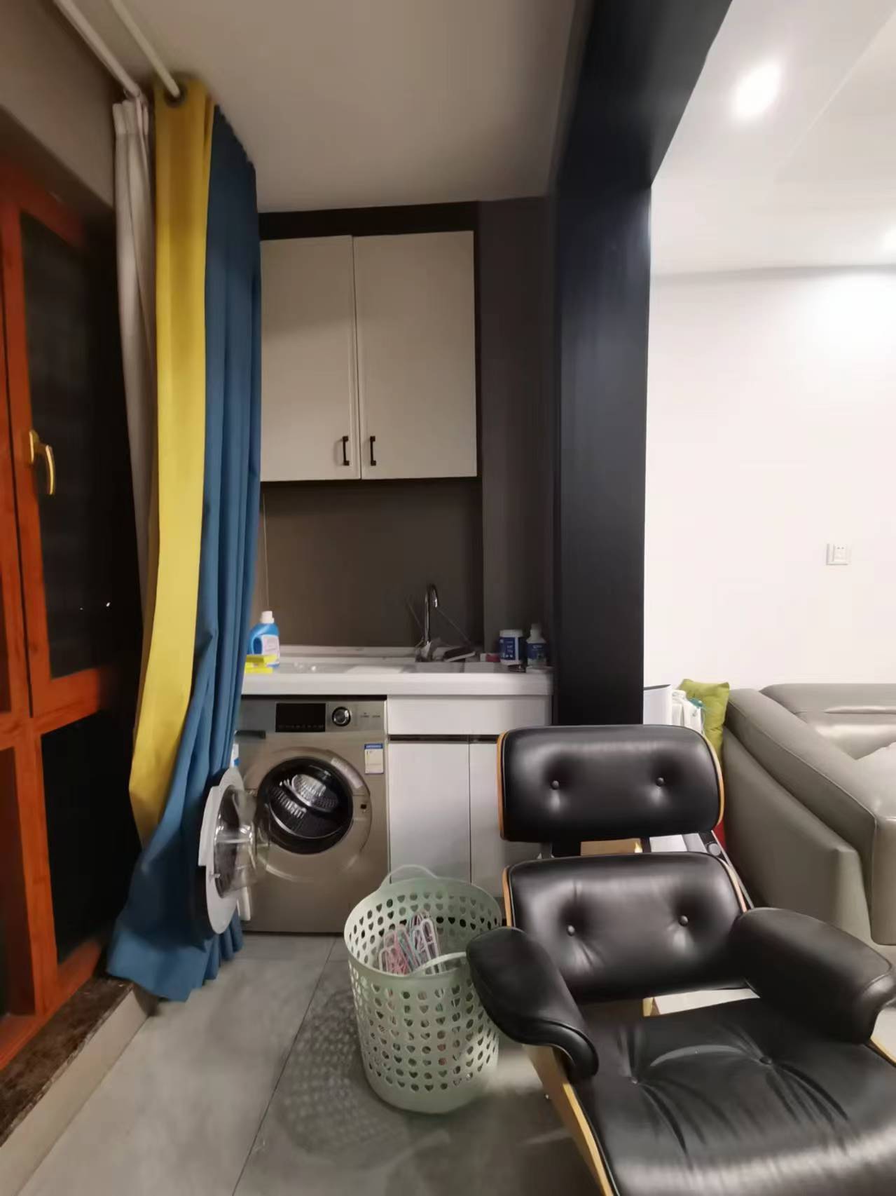 金科华府  3室2厅2卫    68.8万阳台