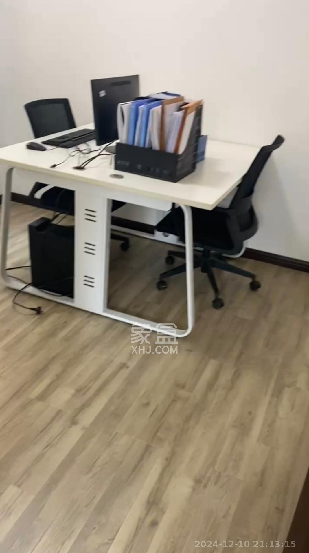 长房云时代  3室2厅1卫    2700.0元/月室内图