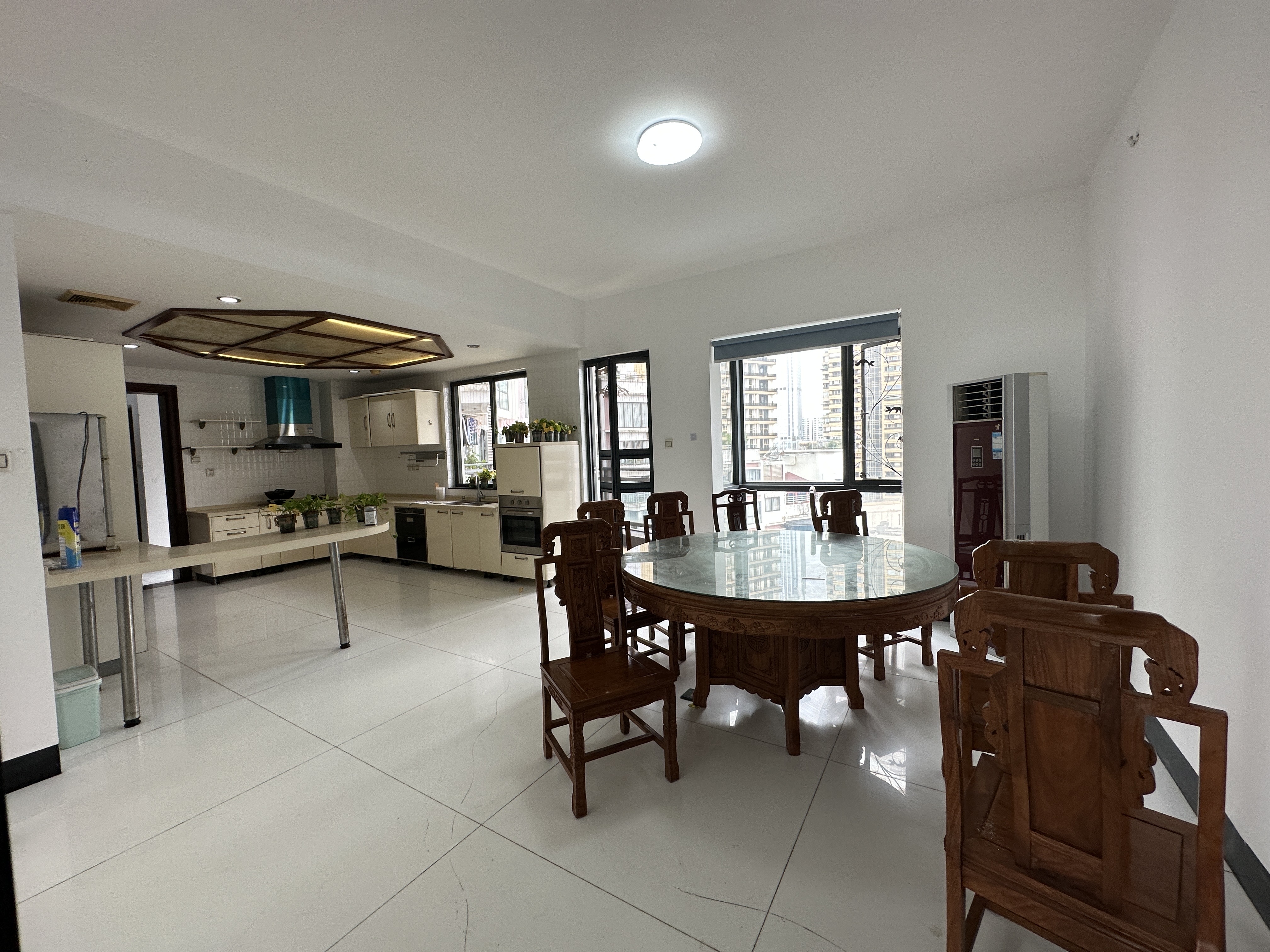 美源日月城 6室2厅4卫 10000.0元/月 美源日月城 6室2厅4卫 10000.0元/月室内图