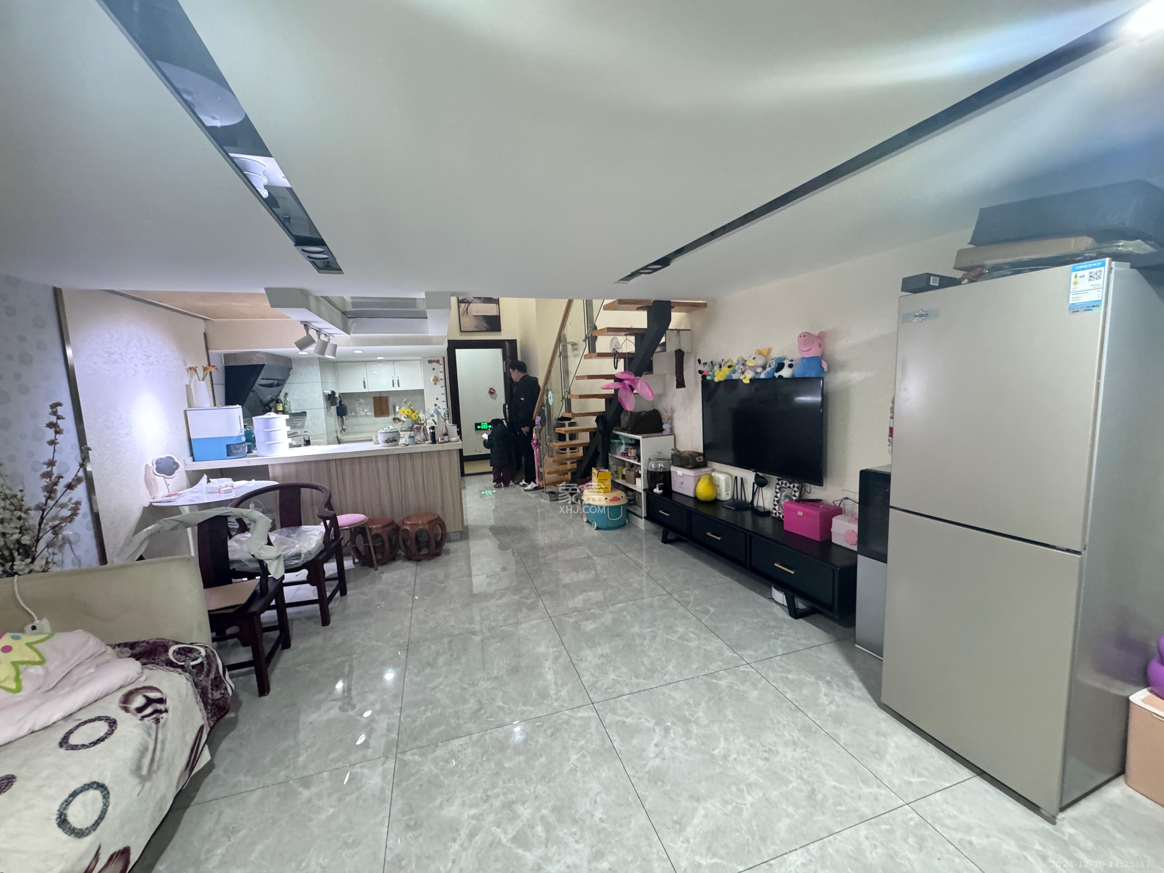 博长山水香颐  1室1厅1卫    2400.0元/月 博长山水香颐  1室1厅1卫    2400.0元/月