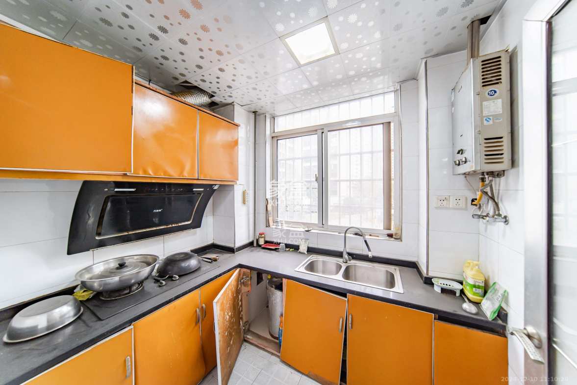 水印华府一期 3室2厅2卫 2600.0元/月 水印华府一期 3室2厅2卫 2600.0元/月室内图