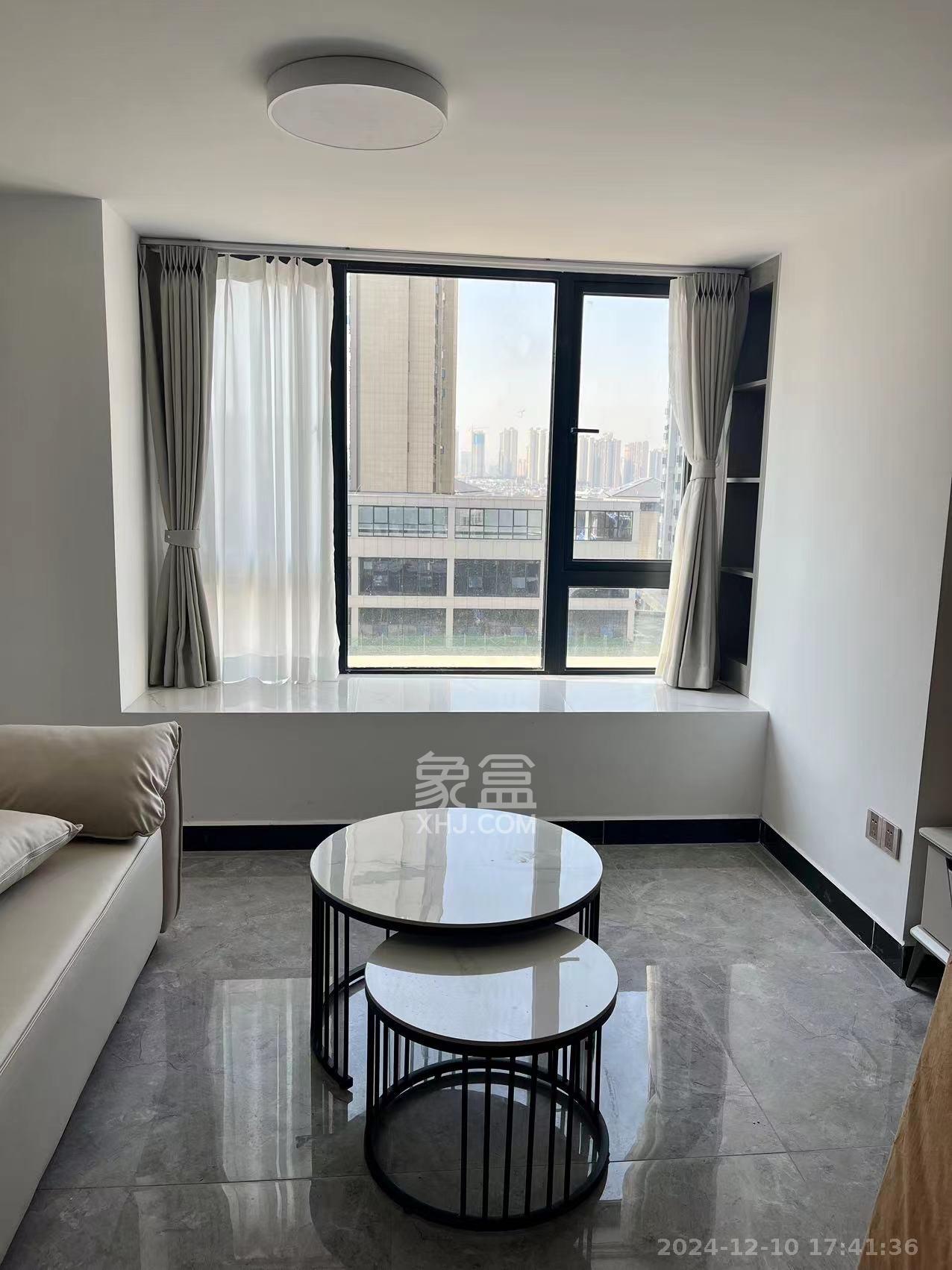 映客龙湖璟翠公馆(映客龙湖璟翠中心) 1室1厅1卫 2200.0元/月 映客龙湖璟翠公馆(映客龙湖璟翠中心) 1室1厅1卫 2200.0元/月室内图