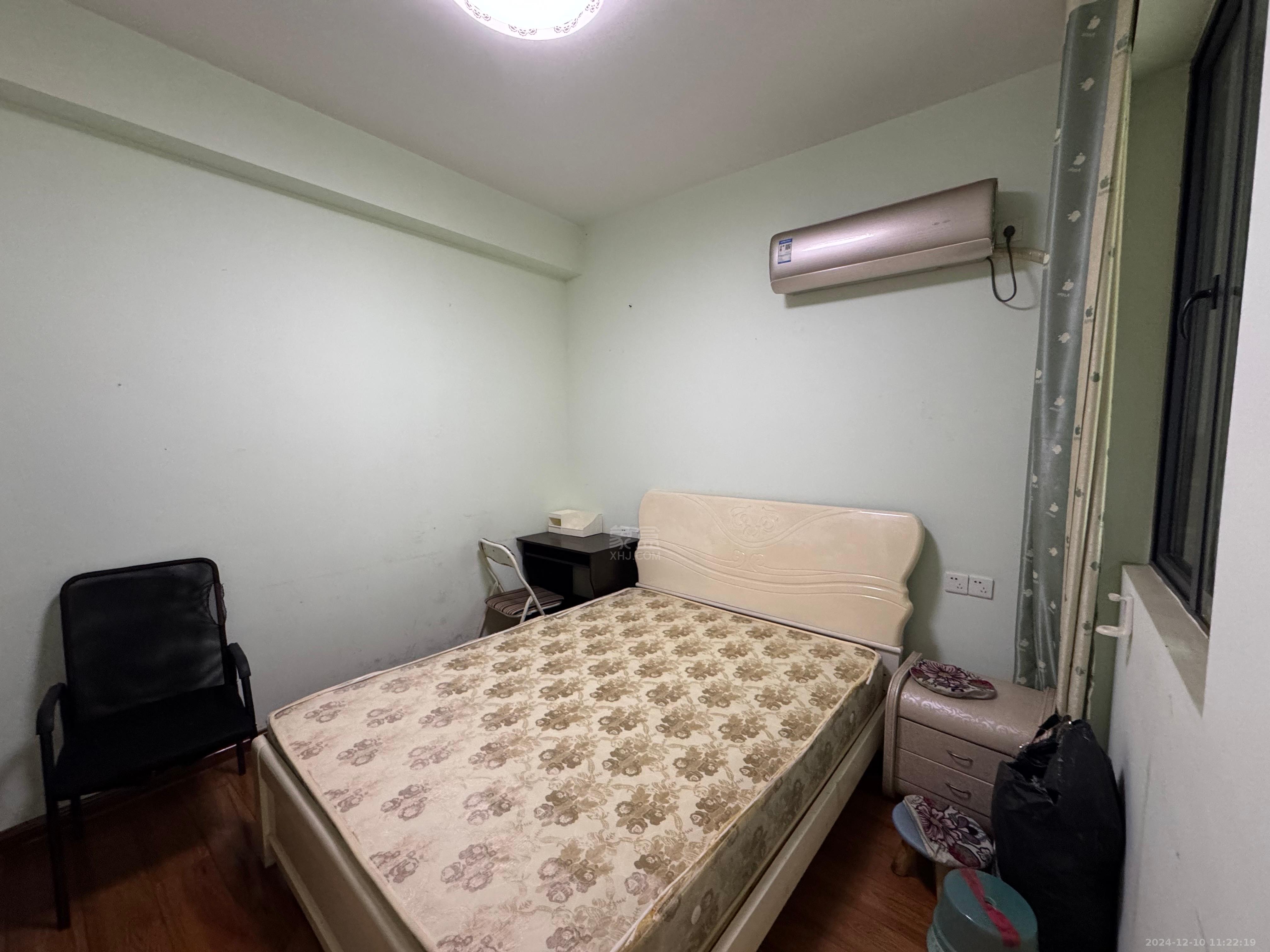 泰山公馆 1室2厅1卫 1800.0元/月 泰山公馆 1室2厅1卫 1800.0元/月室内图