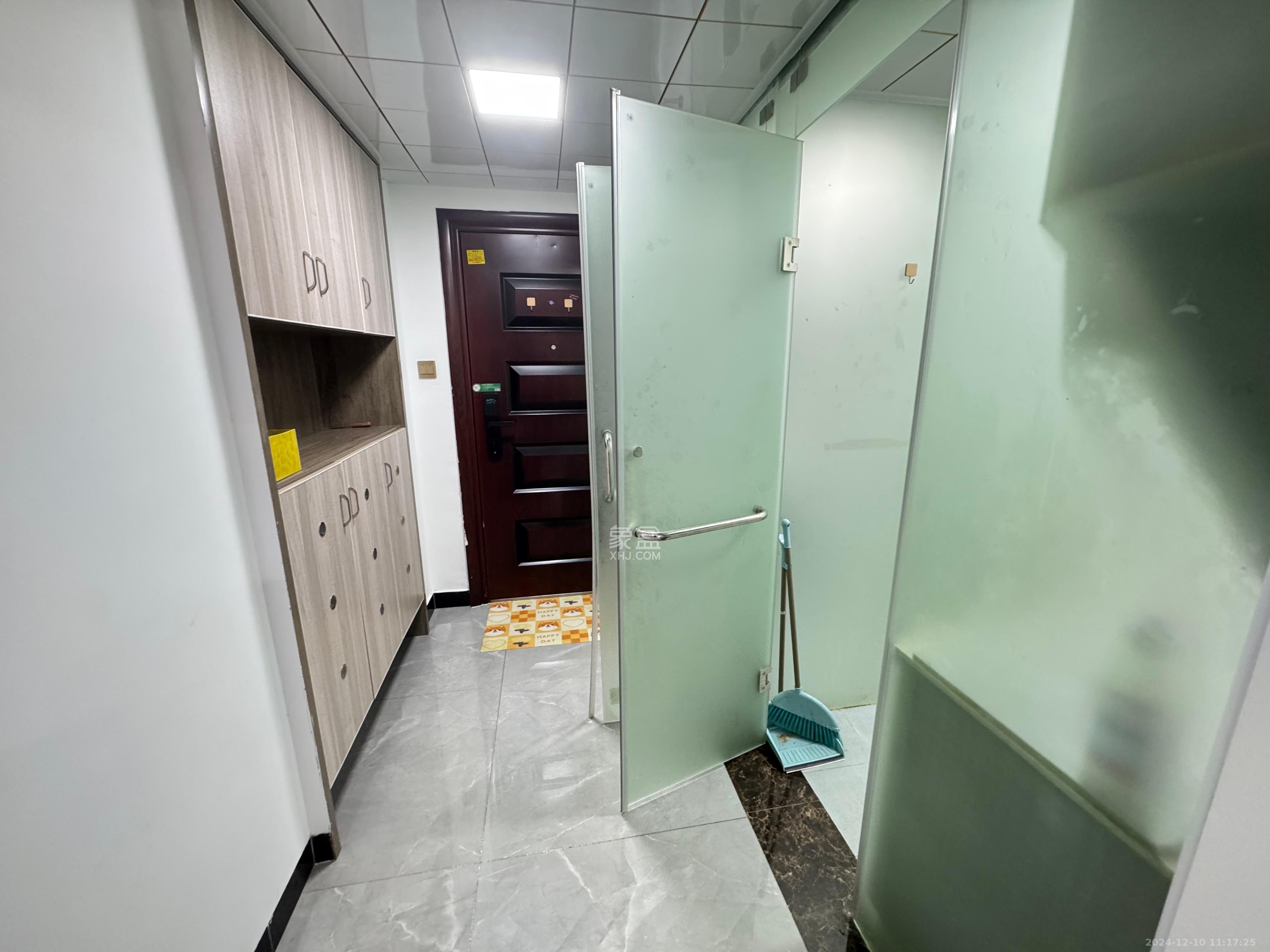 创世纪广场 1室1厅1卫 1500.0元/月 创世纪广场 1室1厅1卫 1500.0元/月室内图