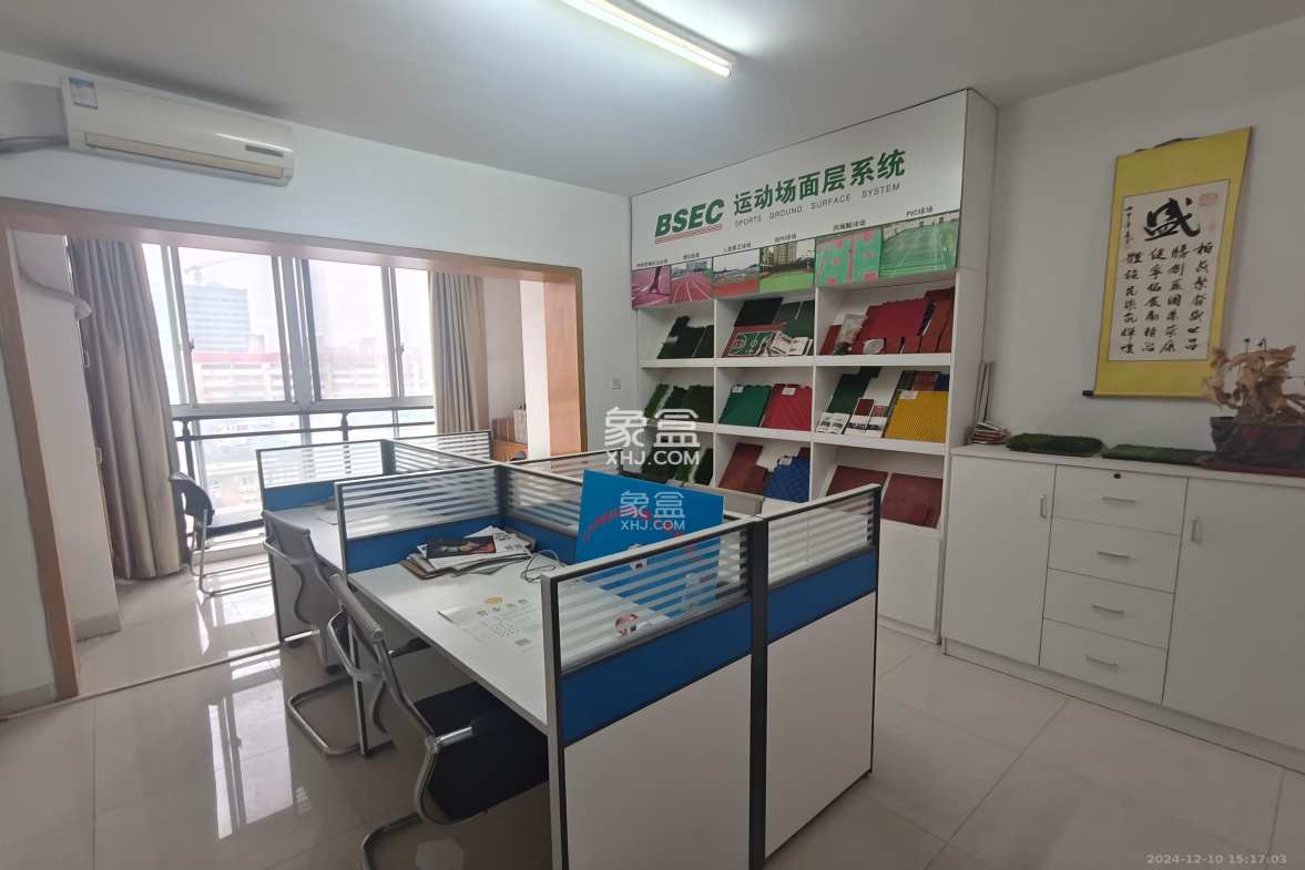 观湖公寓  1室1厅1卫    2300.0元/月 观湖公寓  1室1厅1卫    2300.0元/月室内图