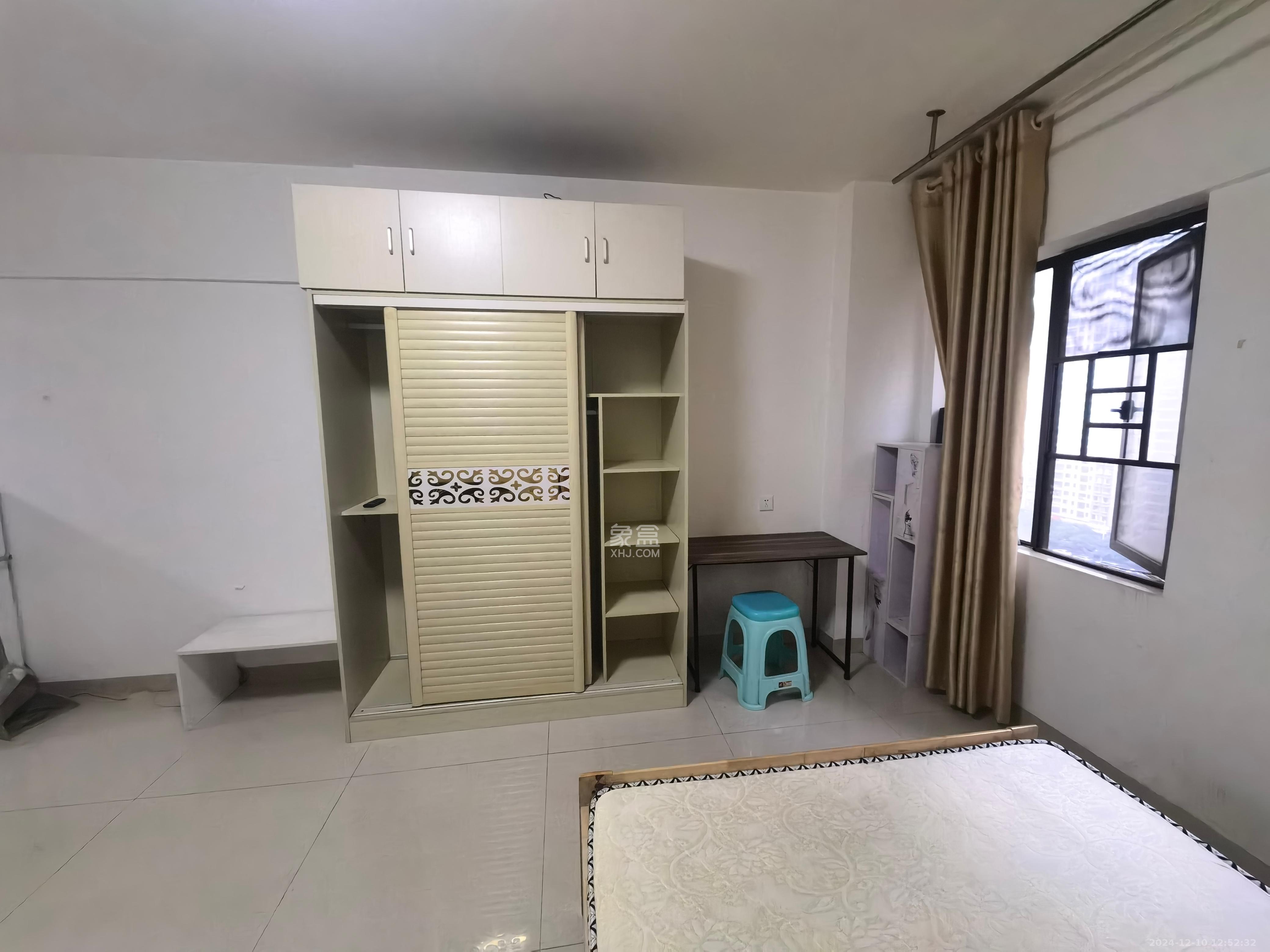 钰龙天下二期(钰龙佳园) 1室0厅0卫 1100.0元/月 钰龙天下二期(钰龙佳园) 1室0厅0卫 1100.0元/月室内图