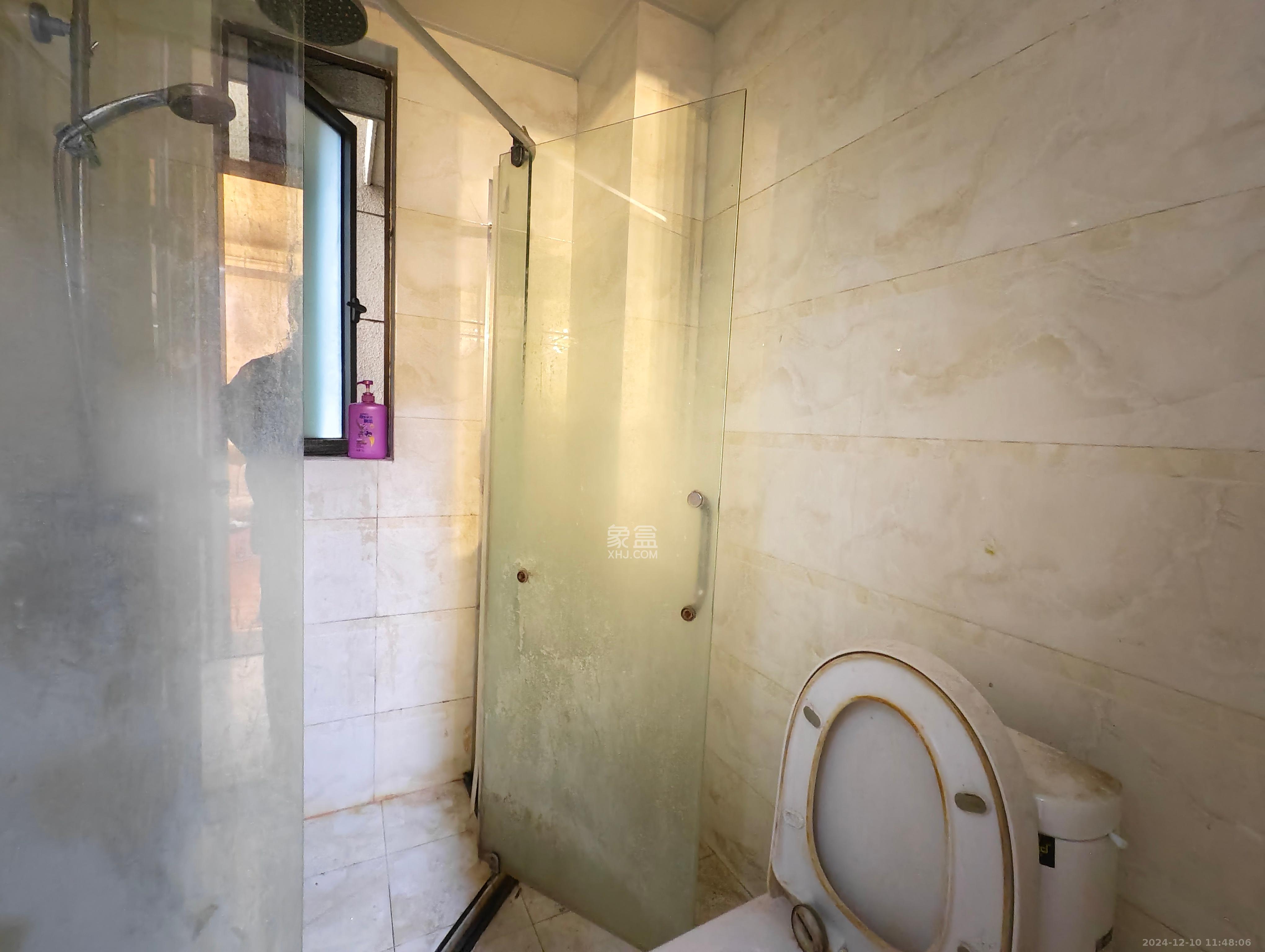 金茂梅溪湖  2室2厅2卫    2500.0元/月室内图