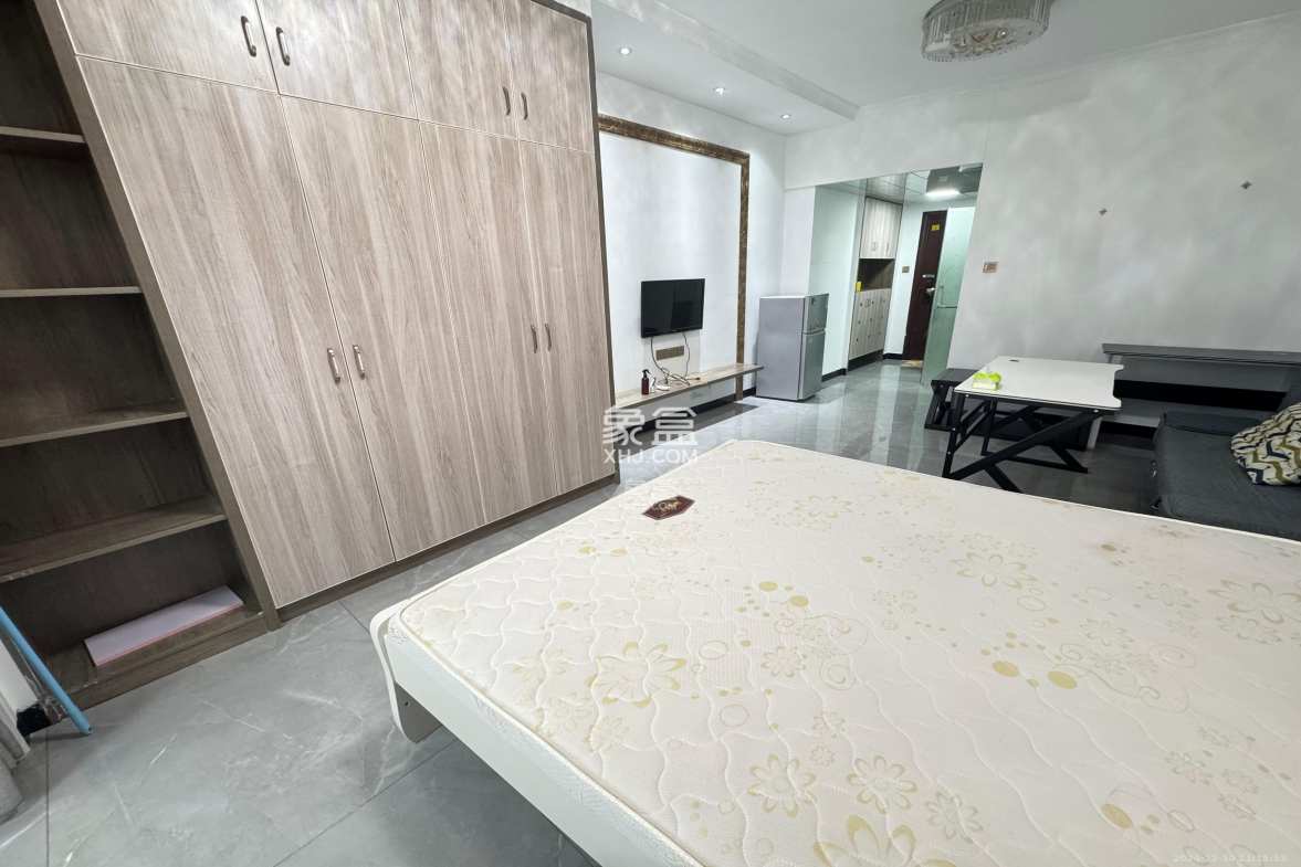 创世纪广场 1室1厅1卫 1500.0元/月 创世纪广场 1室1厅1卫 1500.0元/月室内图