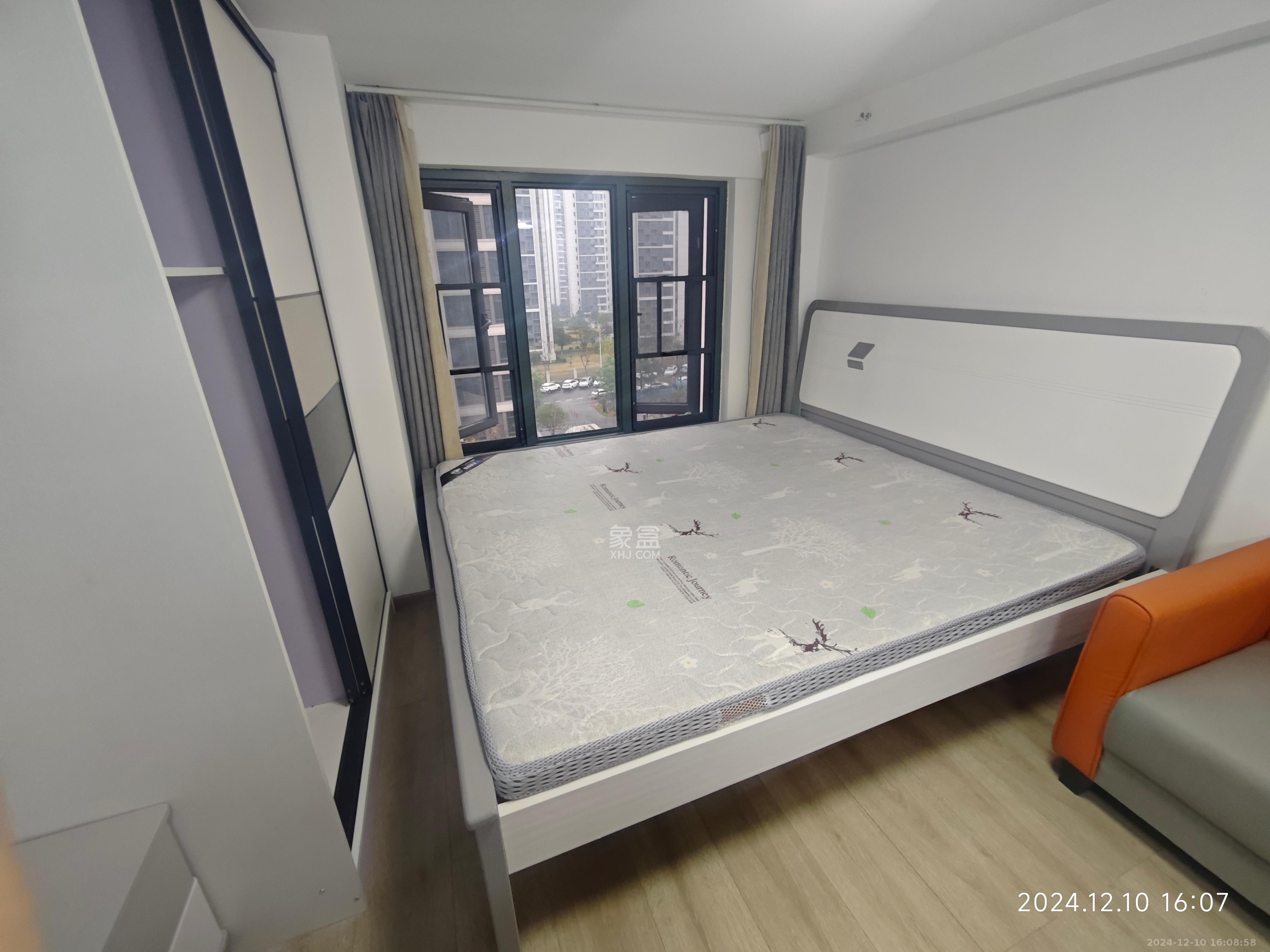 清控湖山雅居北区  1室1厅1卫   1280.00元/月室内图